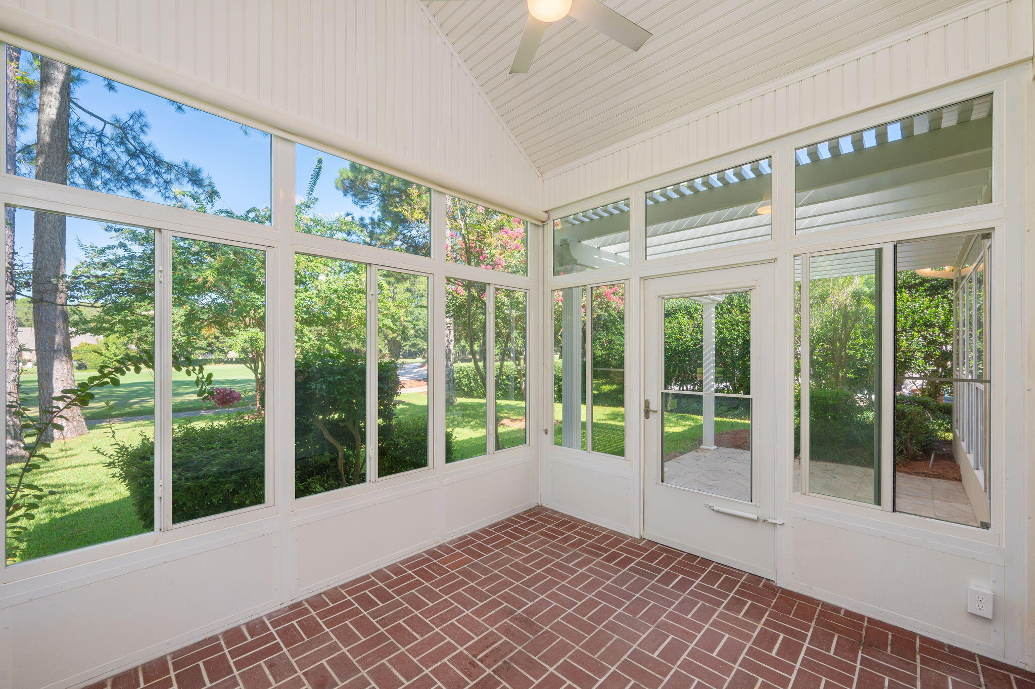 OAKMONT PLACE - Residential