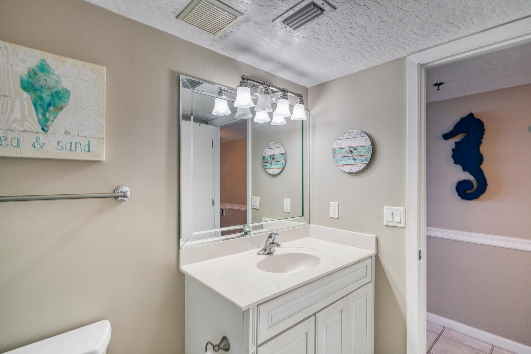 SUNDESTIN INTERNATIONAL CONDO - Residential