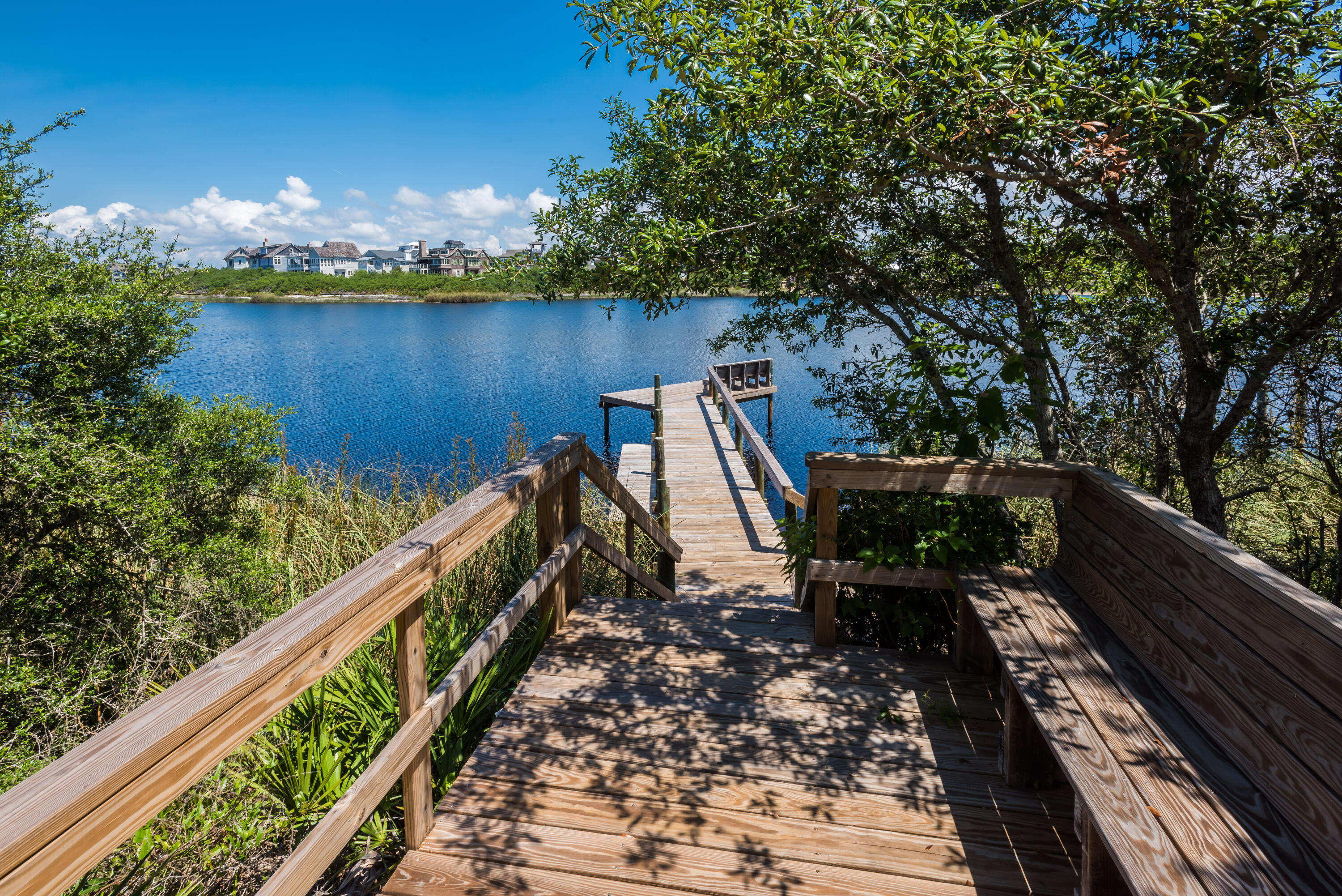 CAMP CREEK POINT - Residential