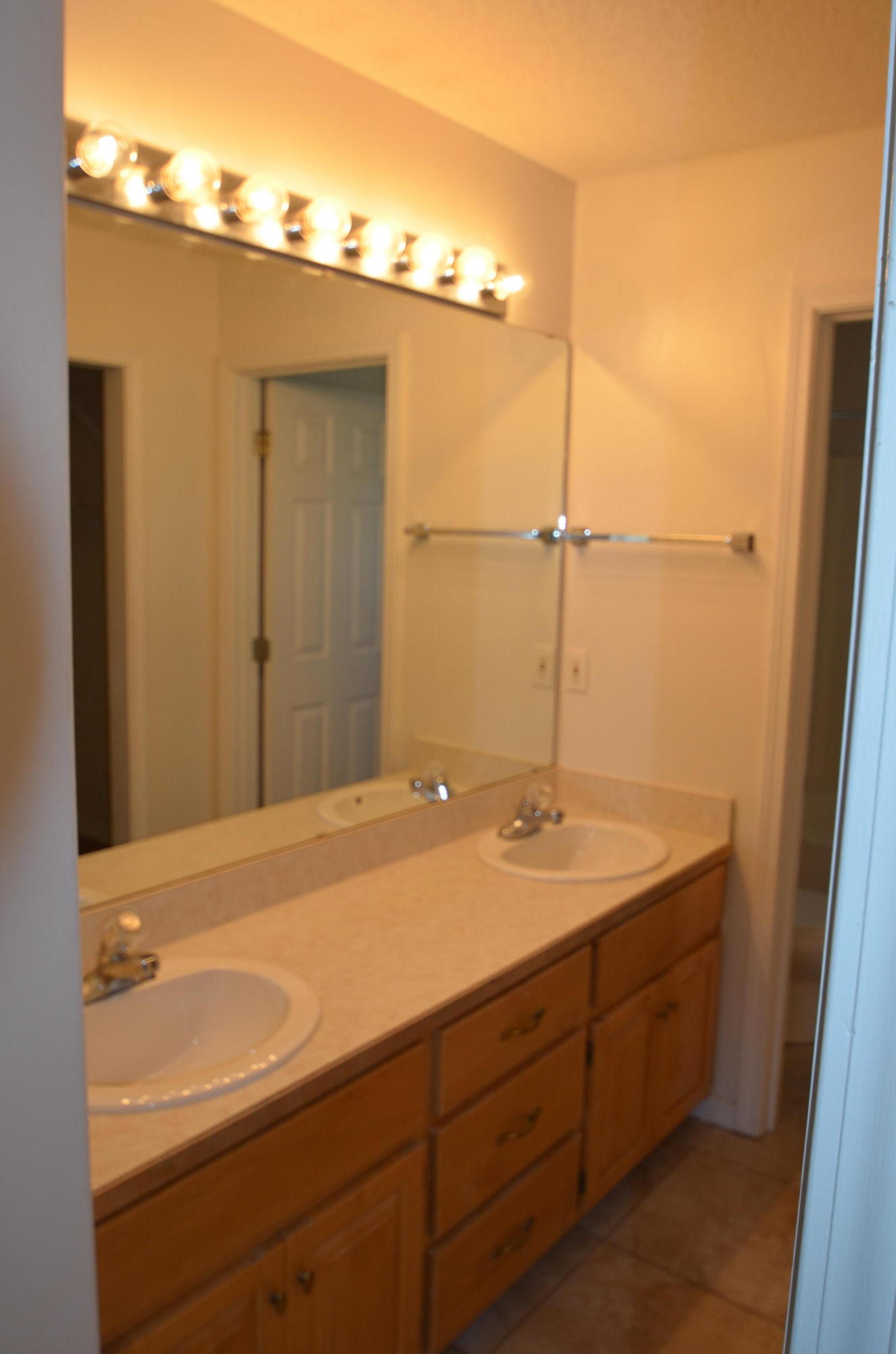 METES & BOUNDS - Residential Lease