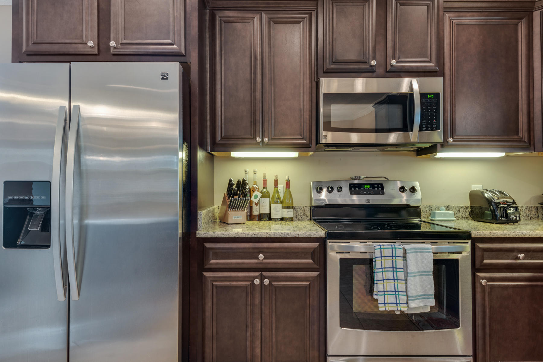 COTTAGES AT EAST RIVER - Residential