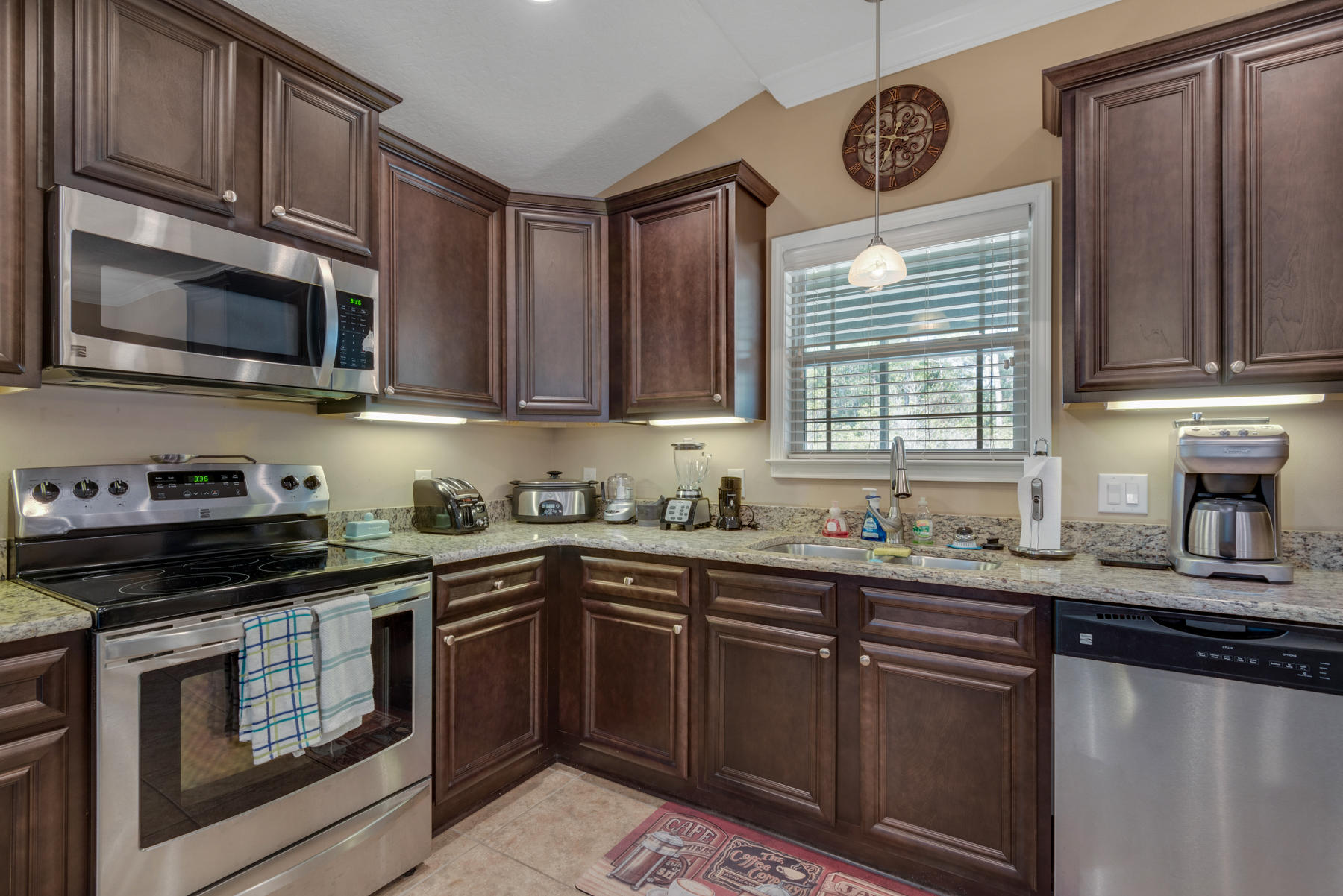 COTTAGES AT EAST RIVER - Residential