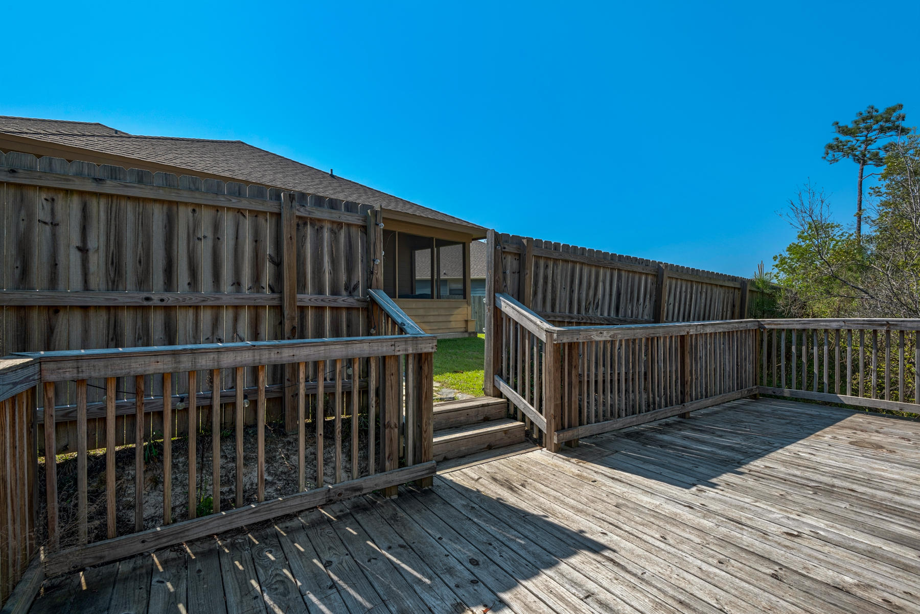 COTTAGES AT EAST RIVER - Residential