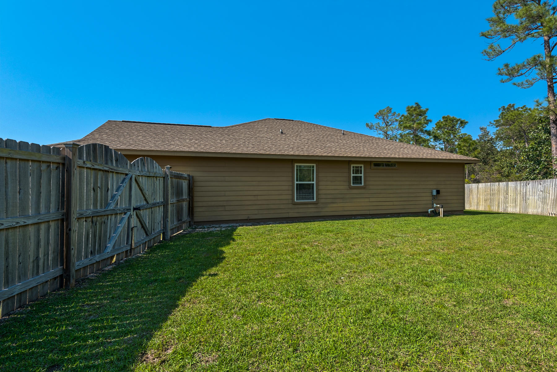 COTTAGES AT EAST RIVER - Residential