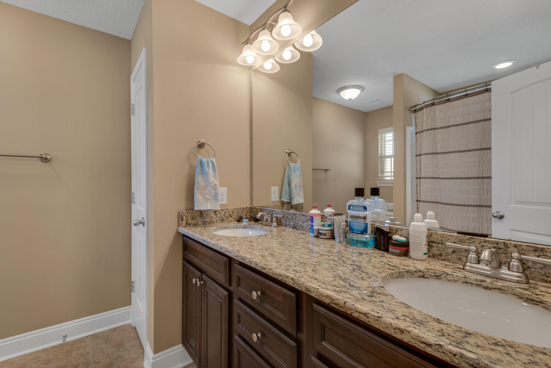 COTTAGES AT EAST RIVER - Residential