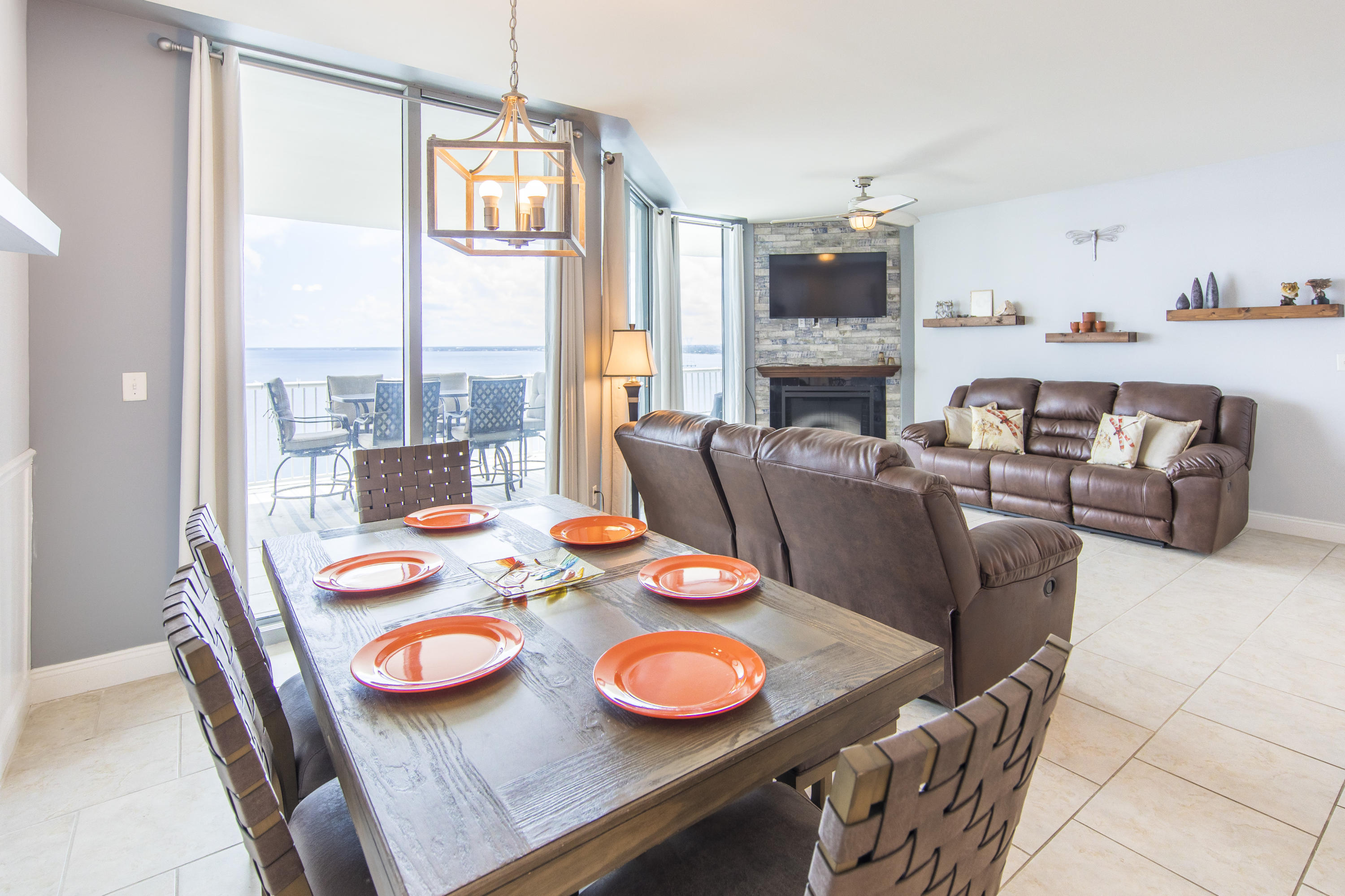 MARINA LANDING - Residential