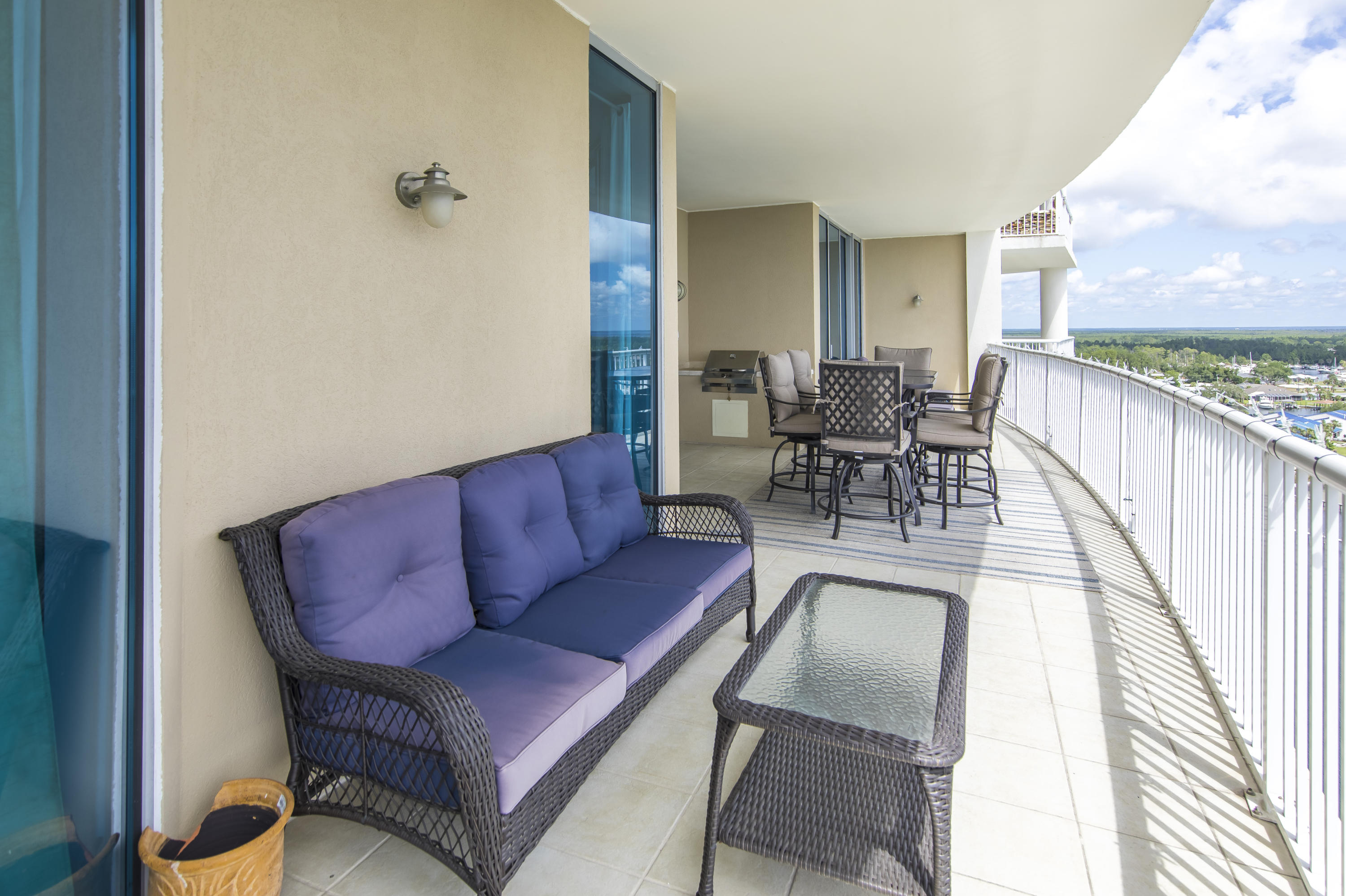 MARINA LANDING - Residential