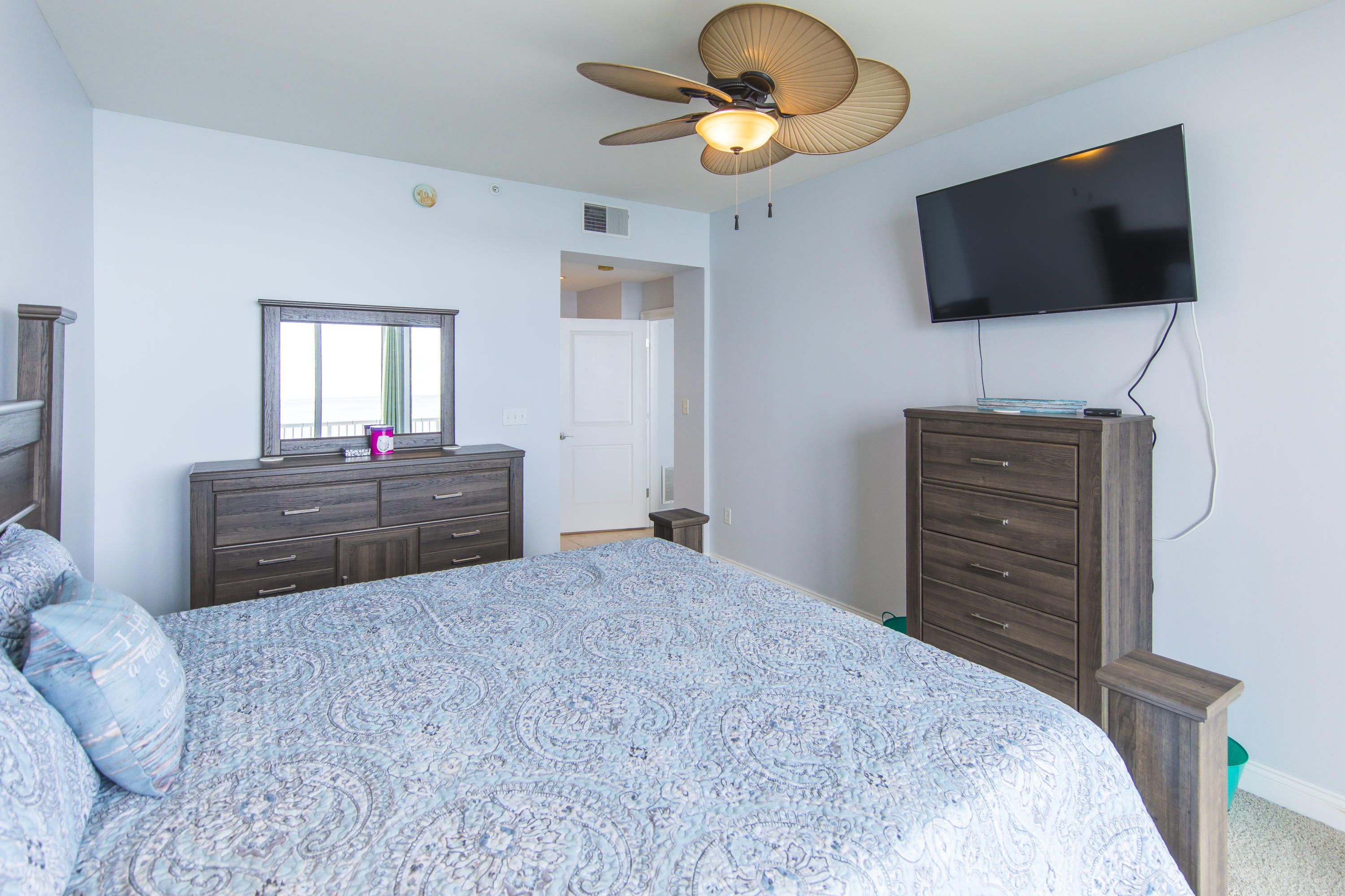 MARINA LANDING - Residential