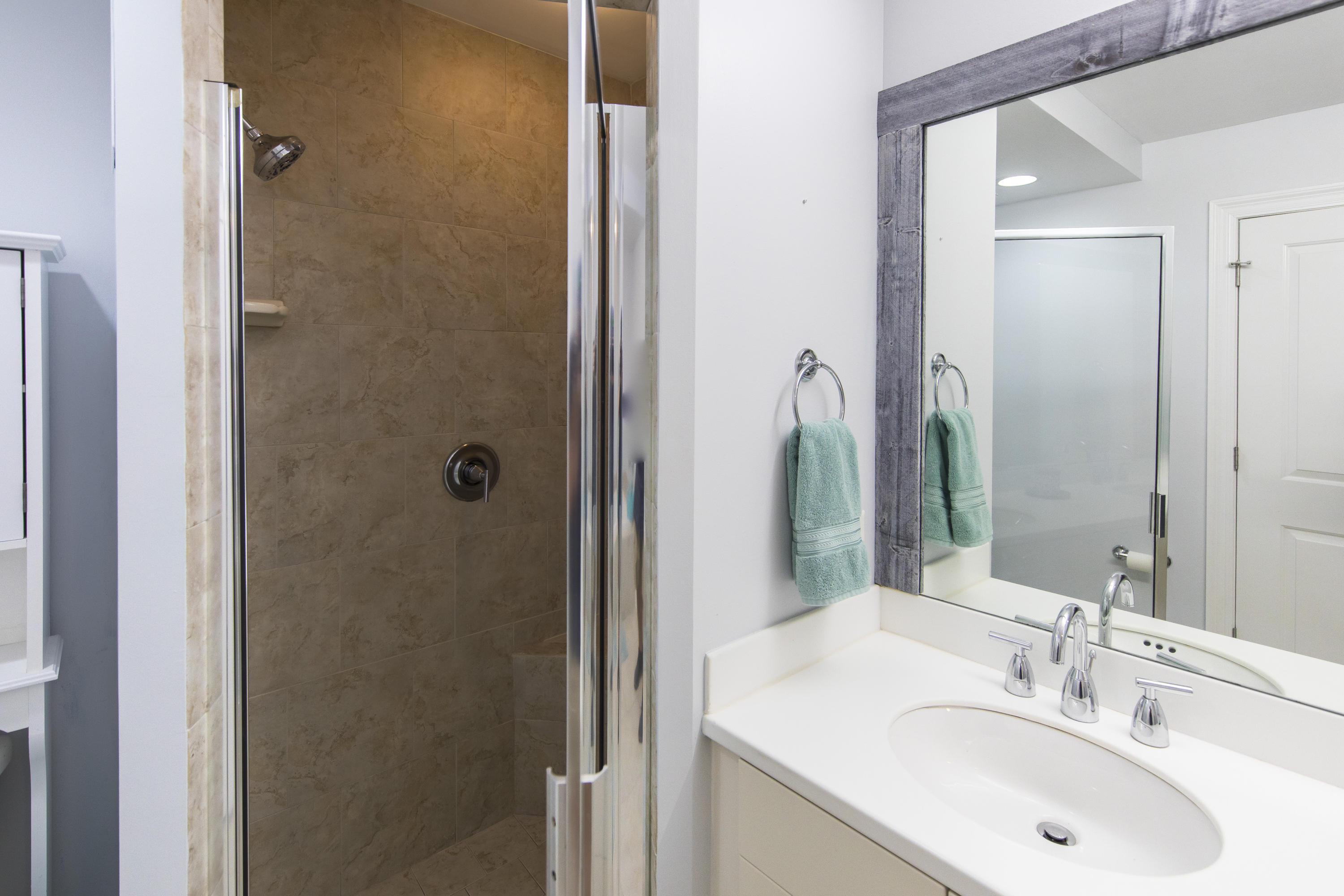 MARINA LANDING - Residential