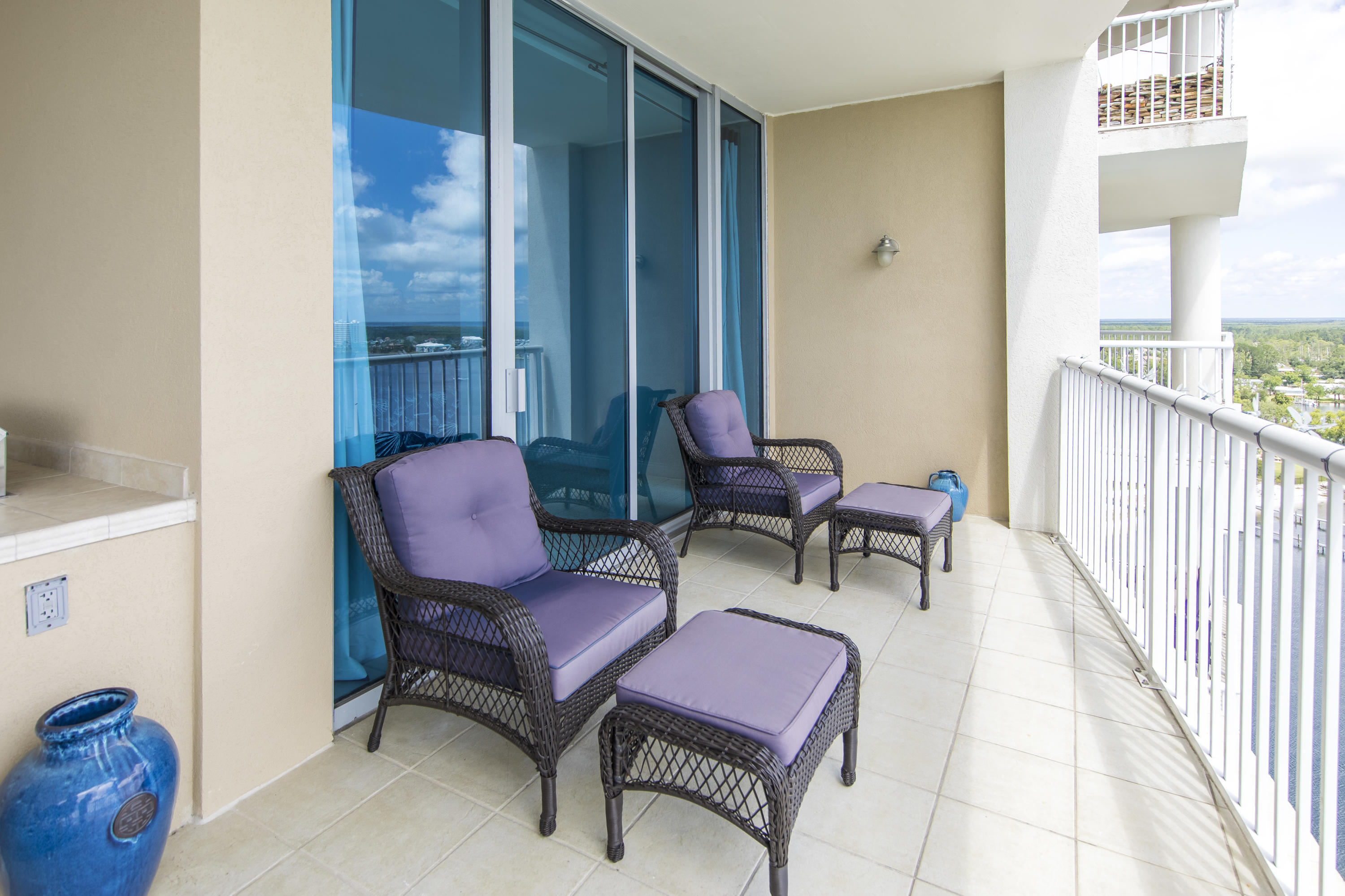 MARINA LANDING - Residential