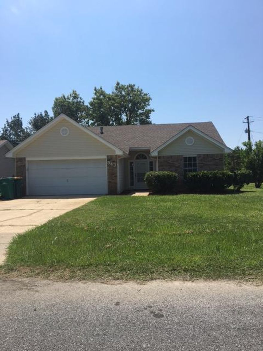 Adorable home for sale on a quiet cul de sac! 3 Bedroom, 2 bath, 1,248 sq ft., 288 sq ft garage. It was built in 1979, sitting on 0.26 acre! New flooring, BRAND NEW ROOF! New stainless steel appliances, gorgeous granite counter tops, and many other upgrades! The broken glass is on order and will be repaired as part of the sale. Large corner lot with big back yard.