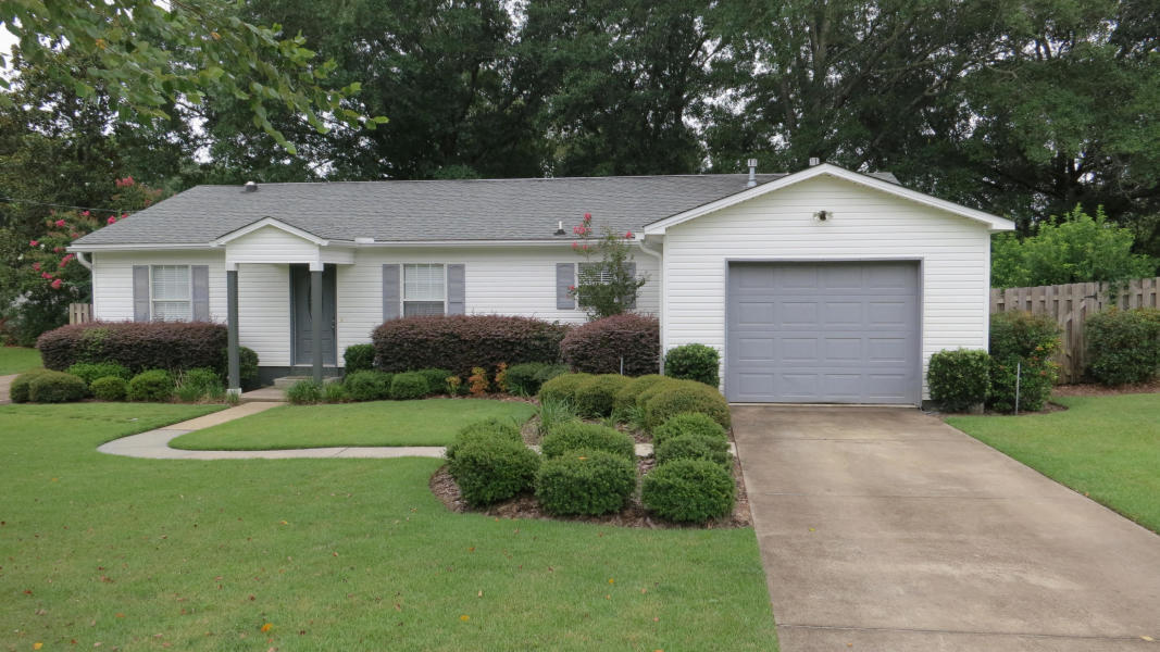 Available for move in on March 18.Charming 3 bedroom, 2 bath home conveniently located near Eglin Air Force Base! This home sits on a generous fenced lot with a double gate to the side yard. This lovely home offers an open, split floorplan to allow for easy living but maximum privacy. The kitchen has a brand new stainless steel 6-burner stove, new dishwasher, and a newer refrigerator. Washer/dryer is included.Dogs considered with owner approval.Tenant to verify all data.