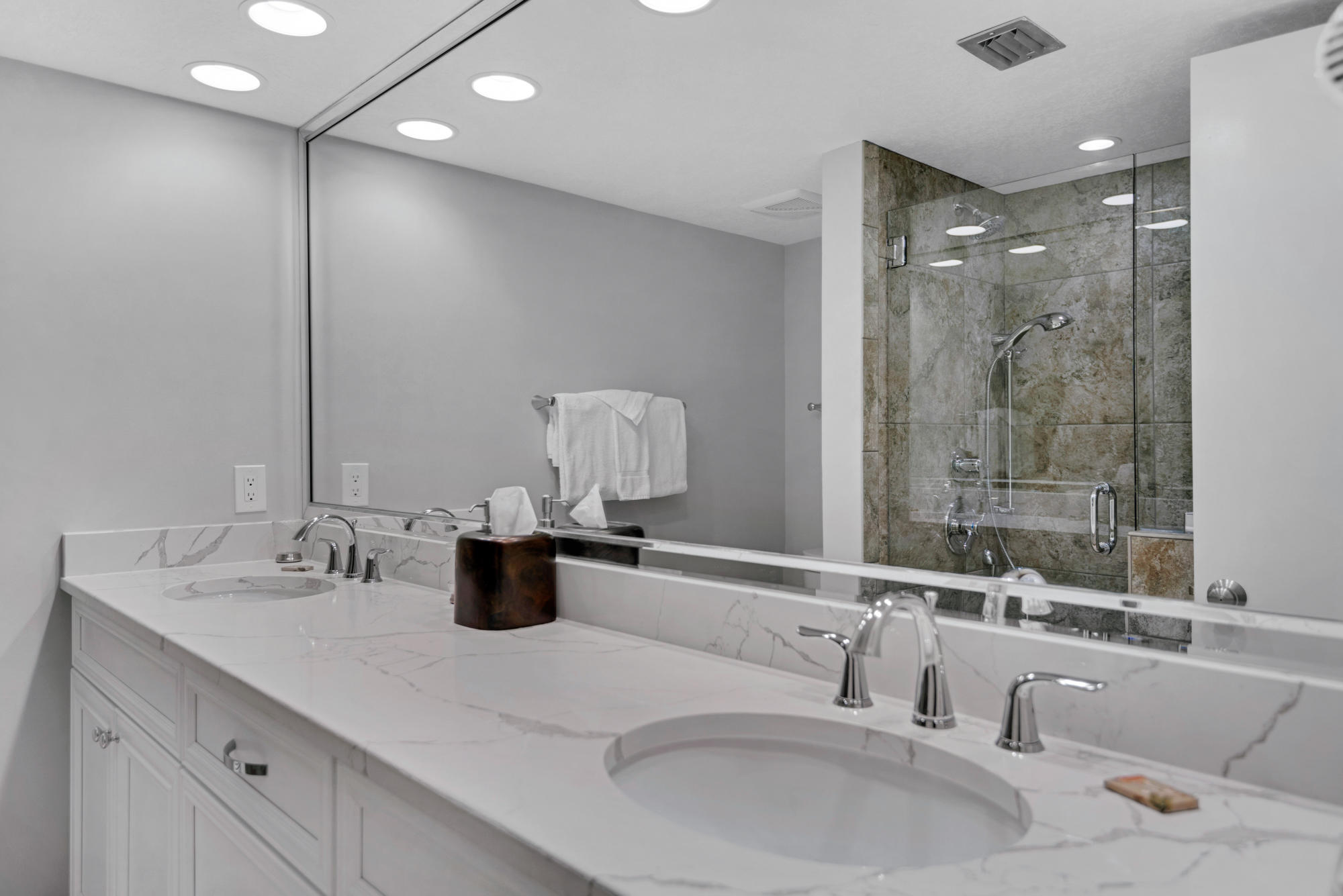 EDGEWATER BEACH CONDO PH 2 - Residential