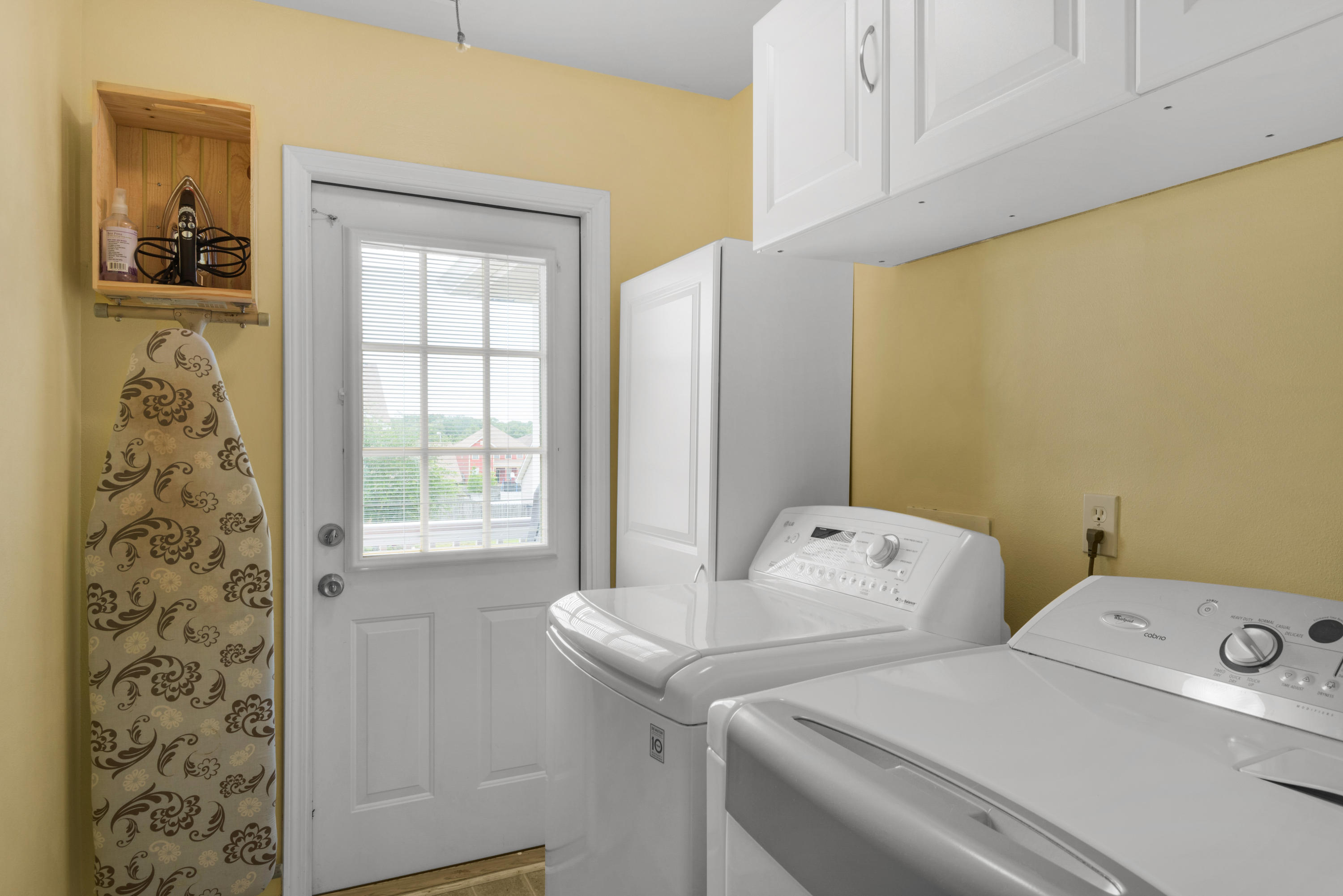 SANDY RIDGE ESTATES - Residential