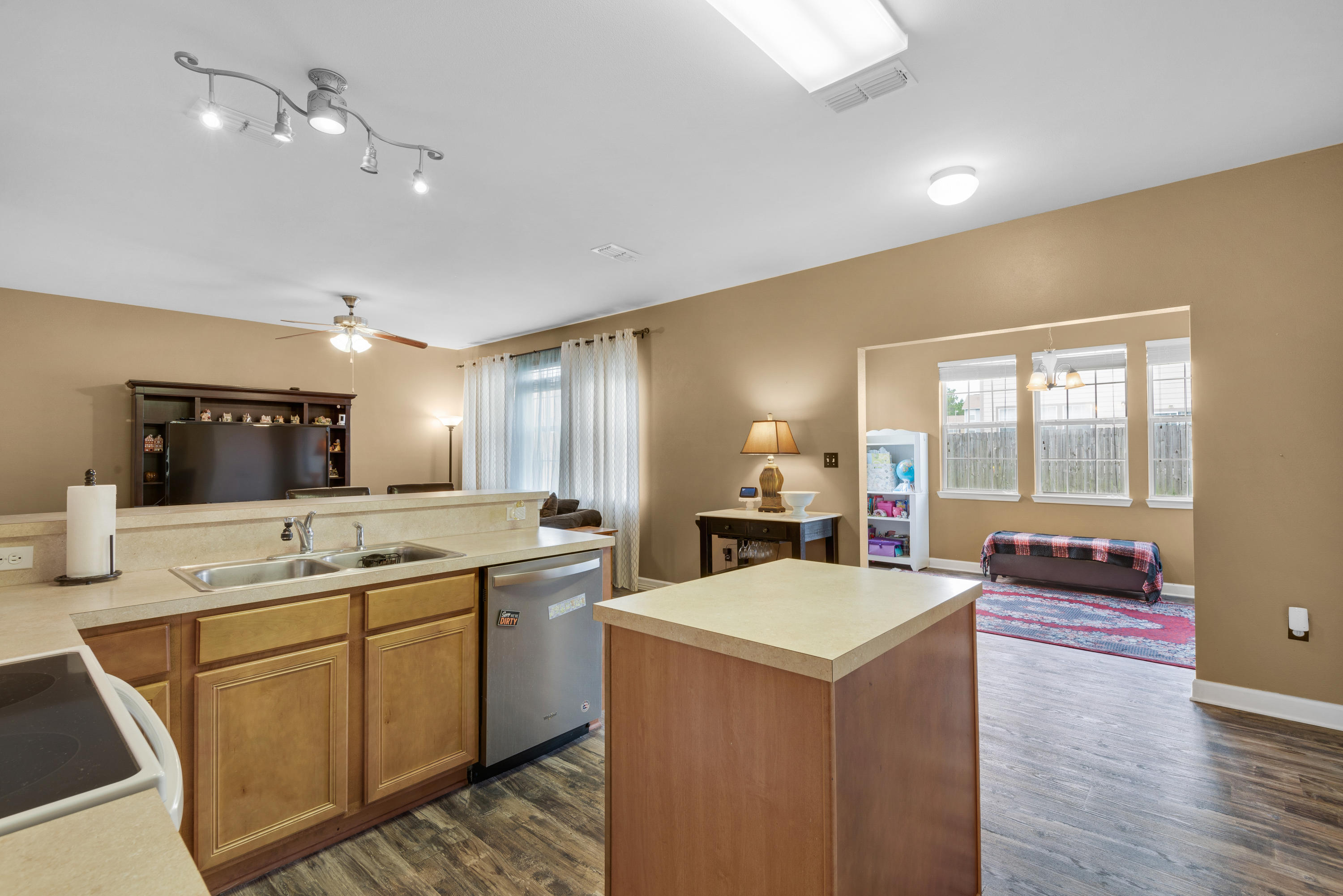 SANDY RIDGE ESTATES - Residential