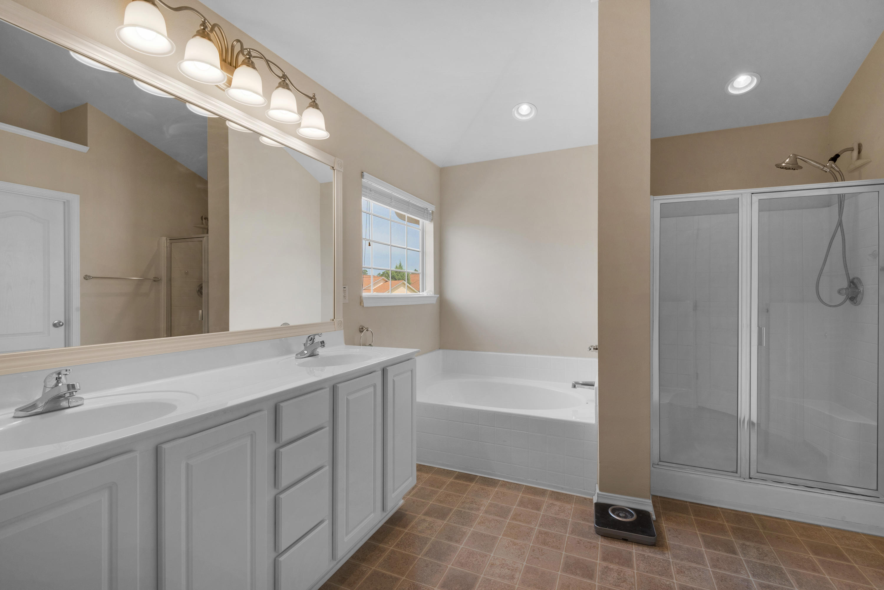 SANDY RIDGE ESTATES - Residential