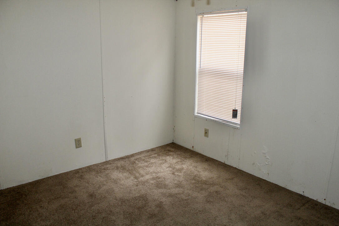 17 AC CJ Laird Rd - Residential