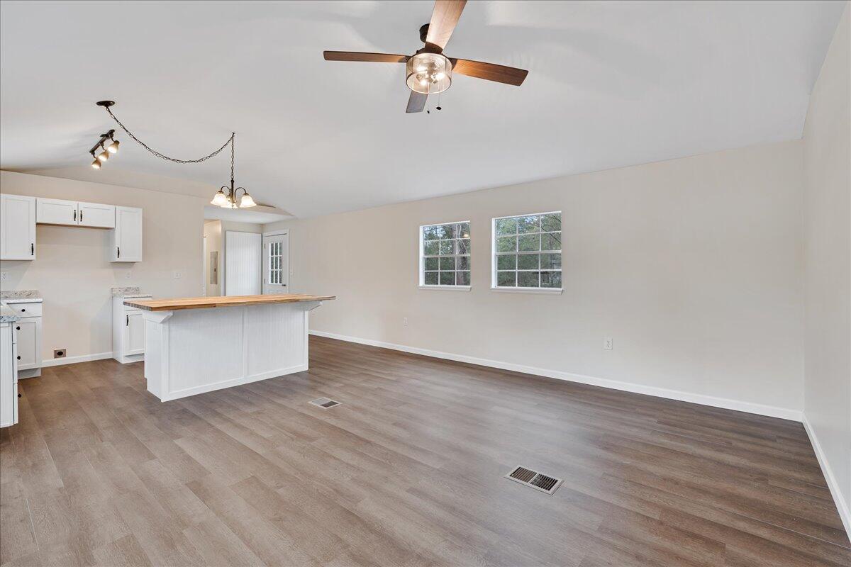 OAKWOOD HILLS UNIT I - Residential