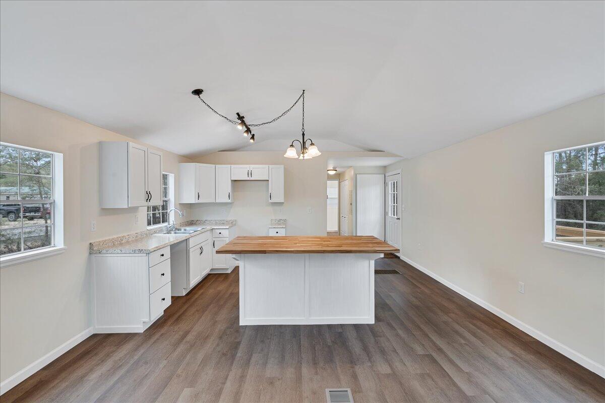 OAKWOOD HILLS UNIT I - Residential