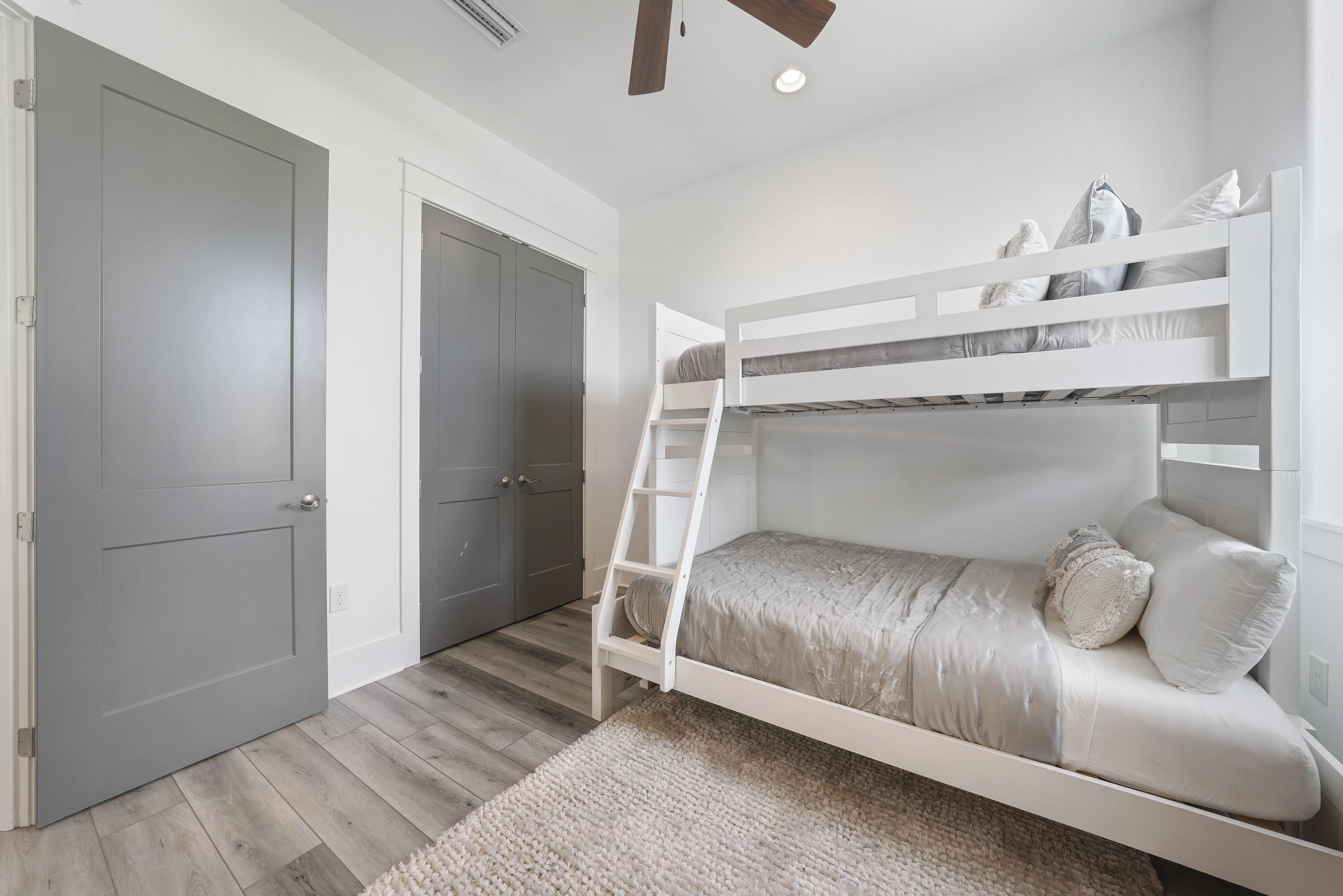 Santa Rosa Retreat - Residential