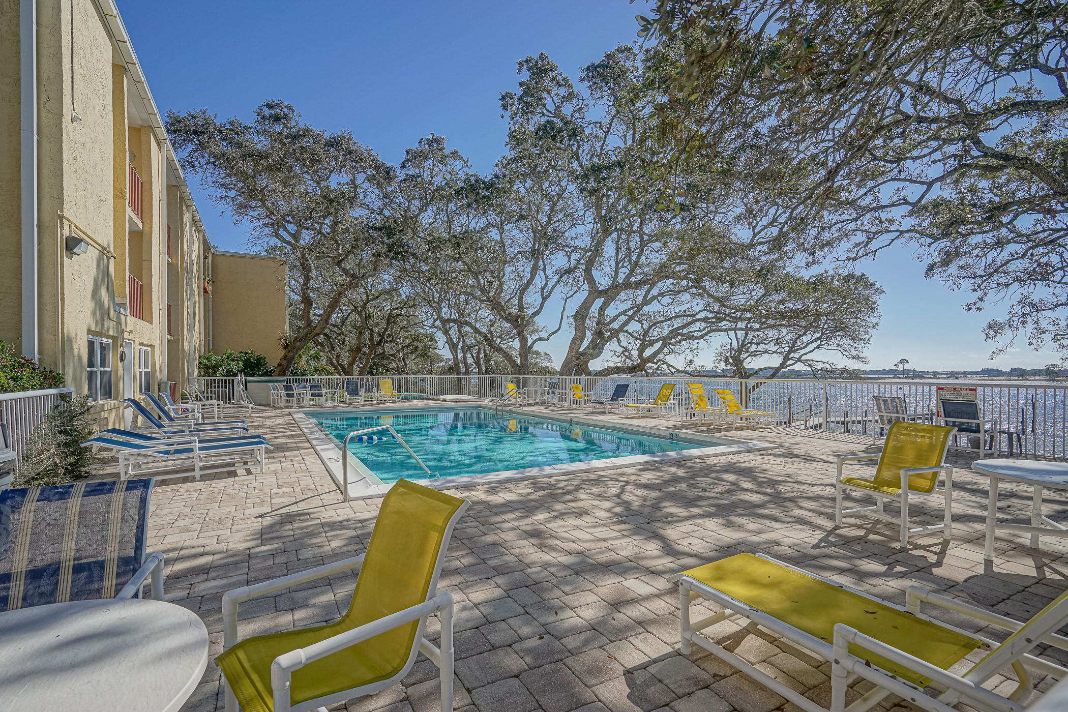 CEDARS CONDO - Residential