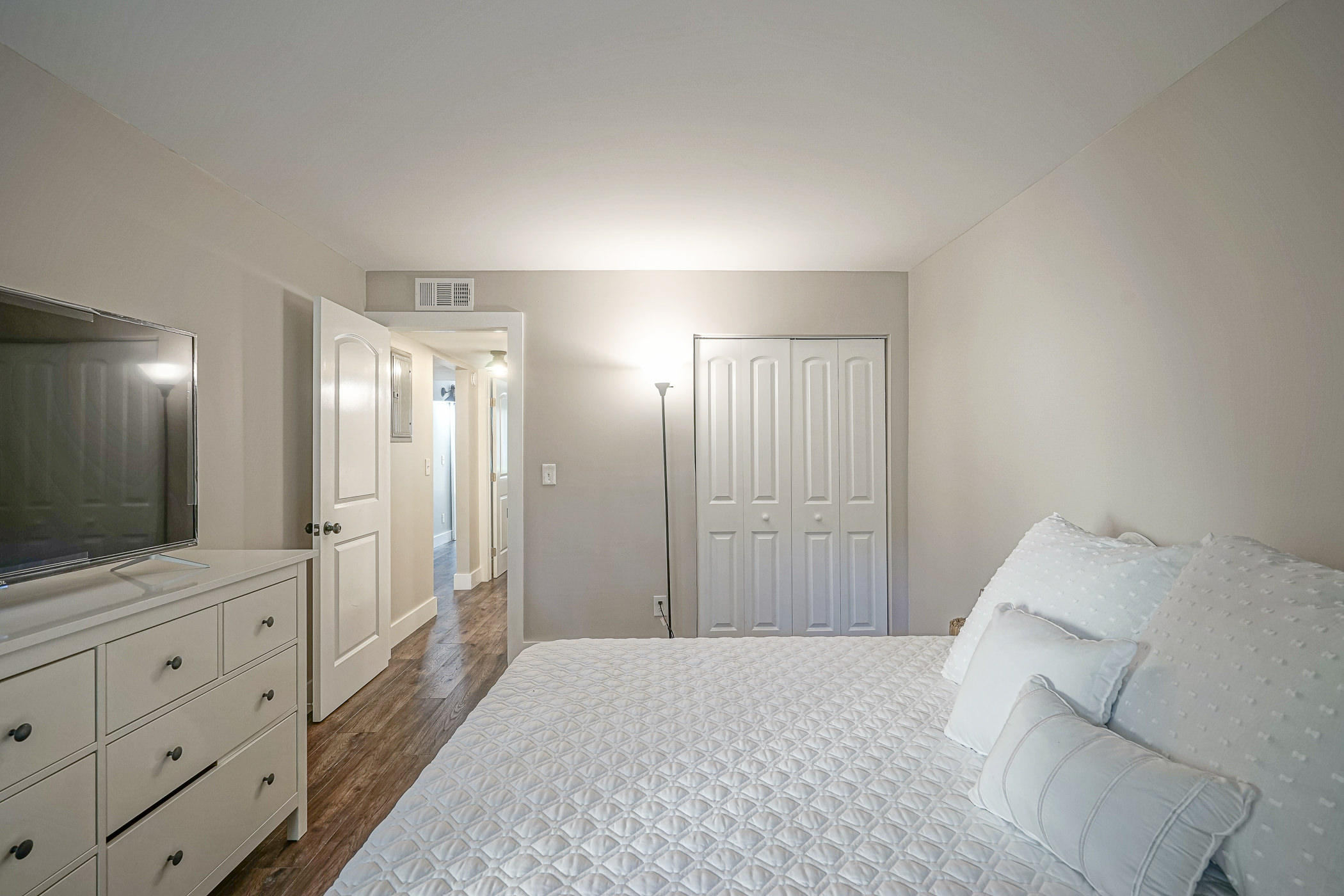 CEDARS CONDO - Residential