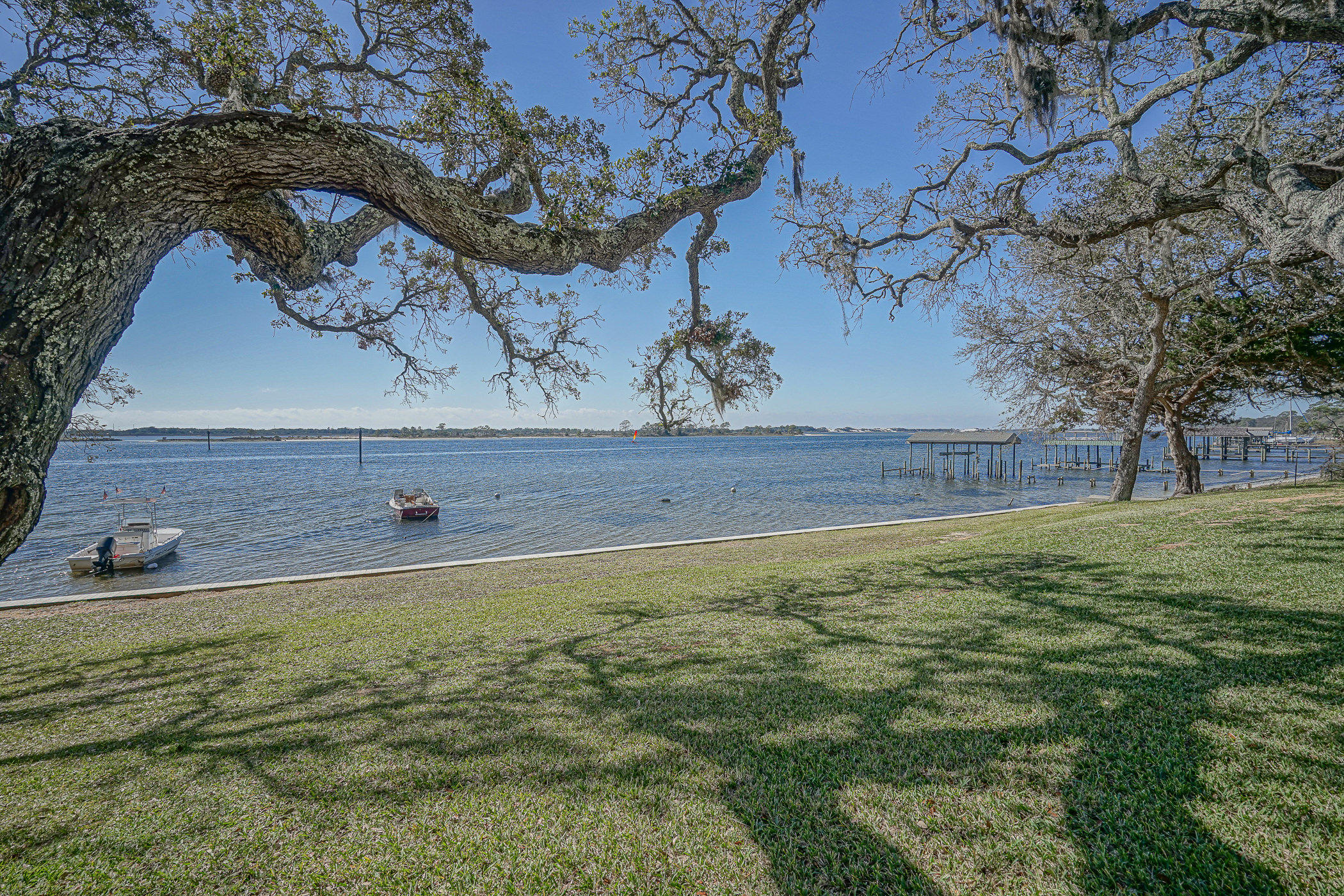 CEDARS CONDO - Residential