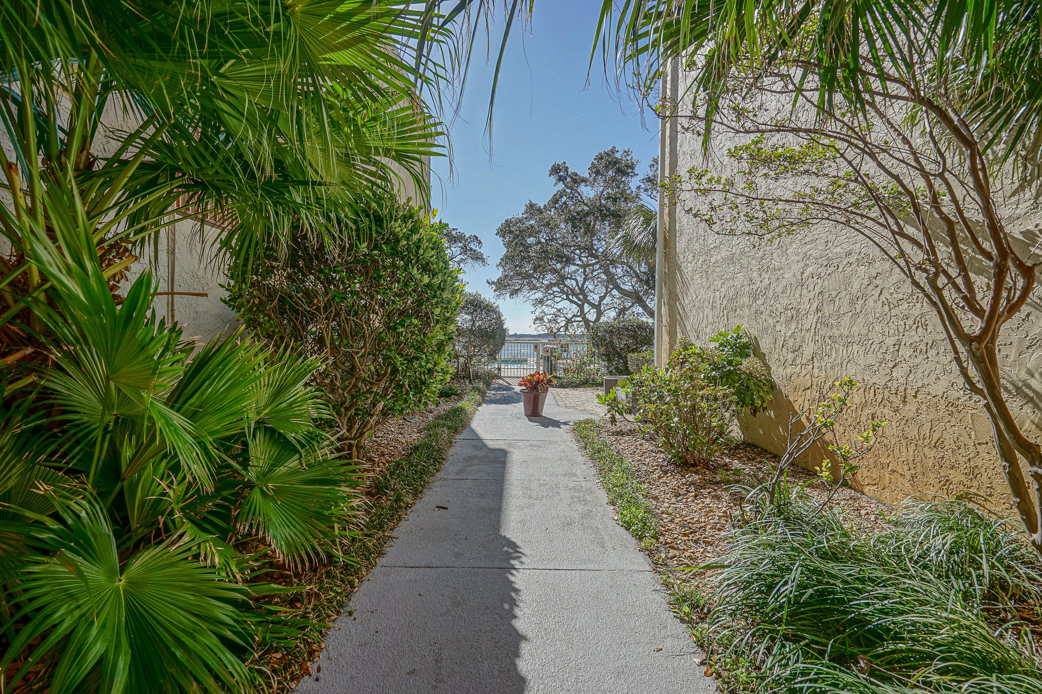 CEDARS CONDO - Residential