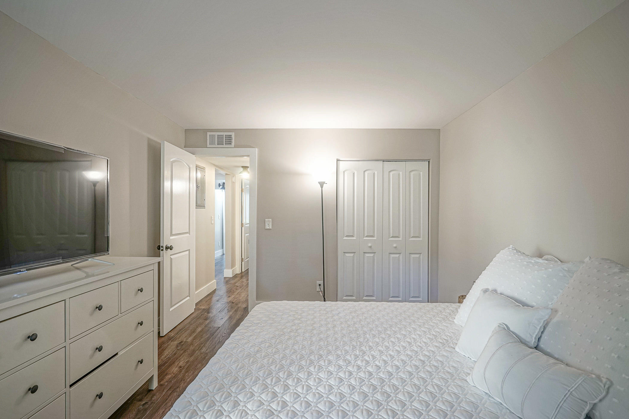 CEDARS CONDO - Residential