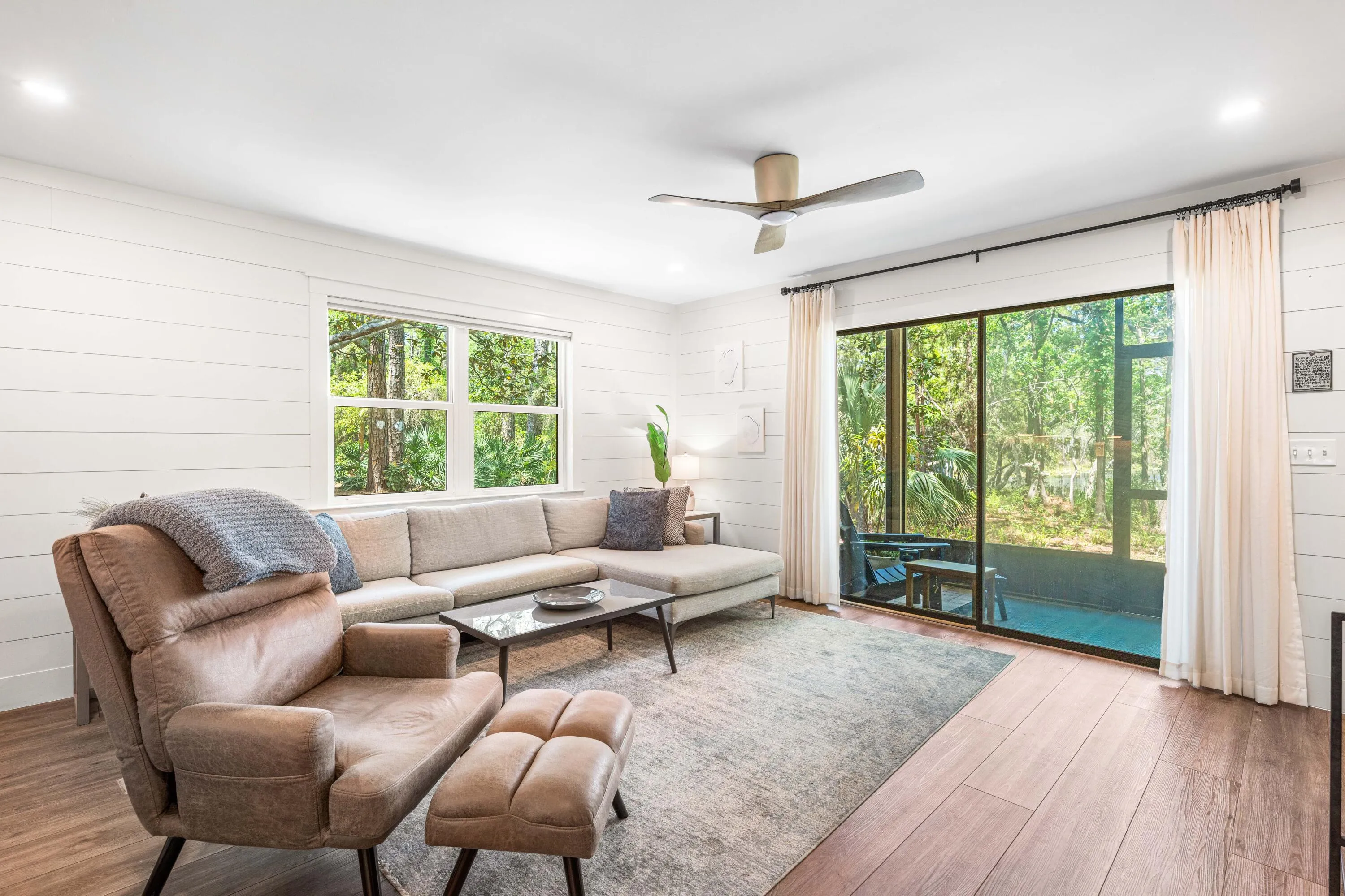 Santa Rosa Beach, Florida 32459, United States, 2 Bedrooms Bedrooms, ,3 BathroomsBathrooms,Residential,Pending,116369