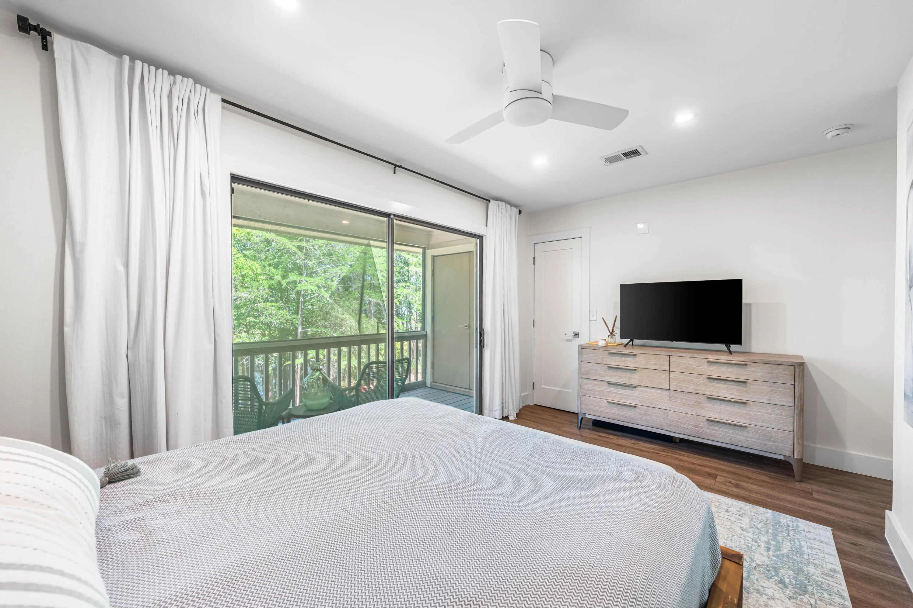 Santa Rosa Beach, Florida 32459, United States, 2 Bedrooms Bedrooms, ,3 BathroomsBathrooms,Residential,Pending,116369