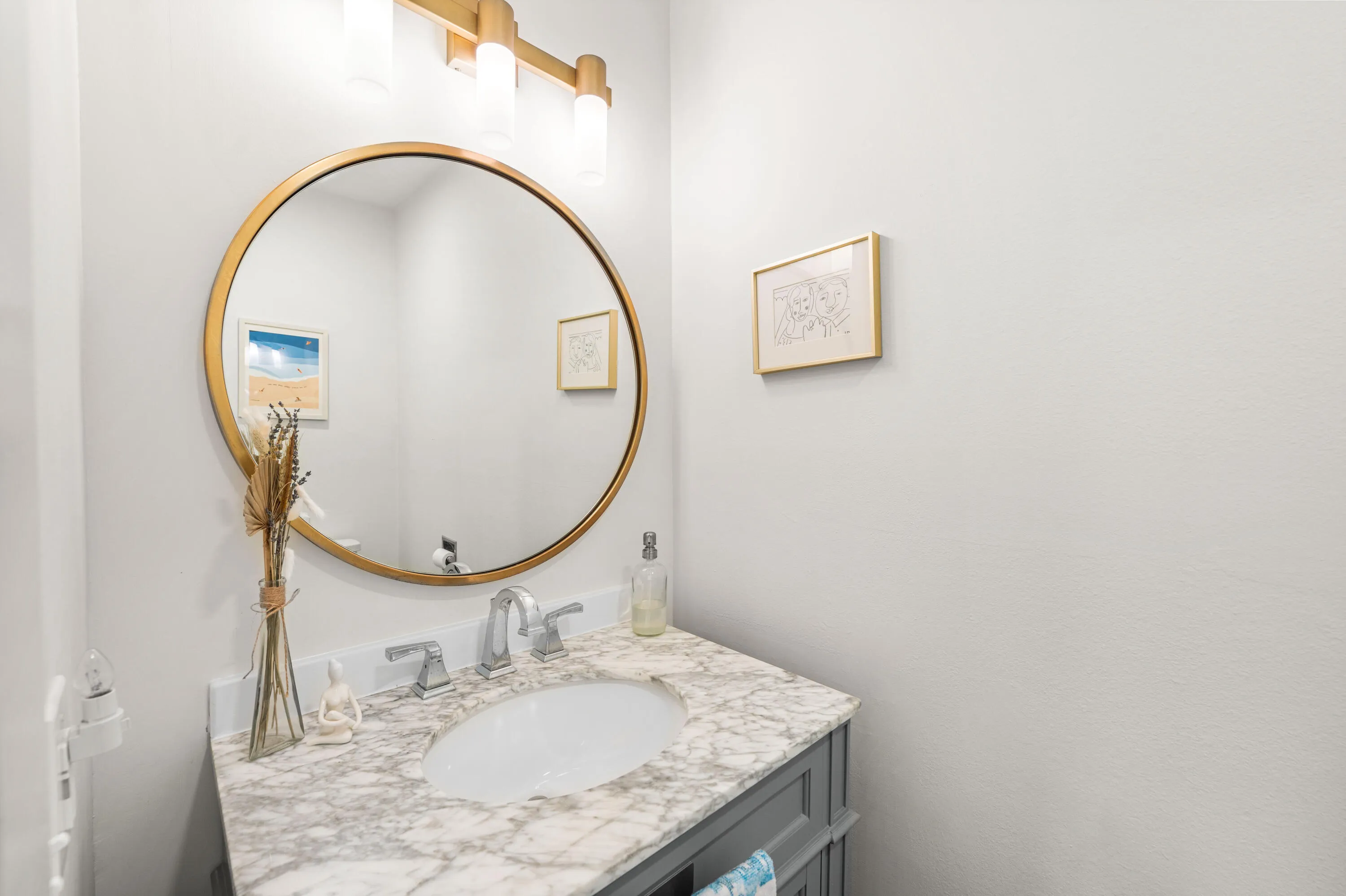 Santa Rosa Beach, Florida 32459, United States, 2 Bedrooms Bedrooms, ,3 BathroomsBathrooms,Residential,Pending,116369