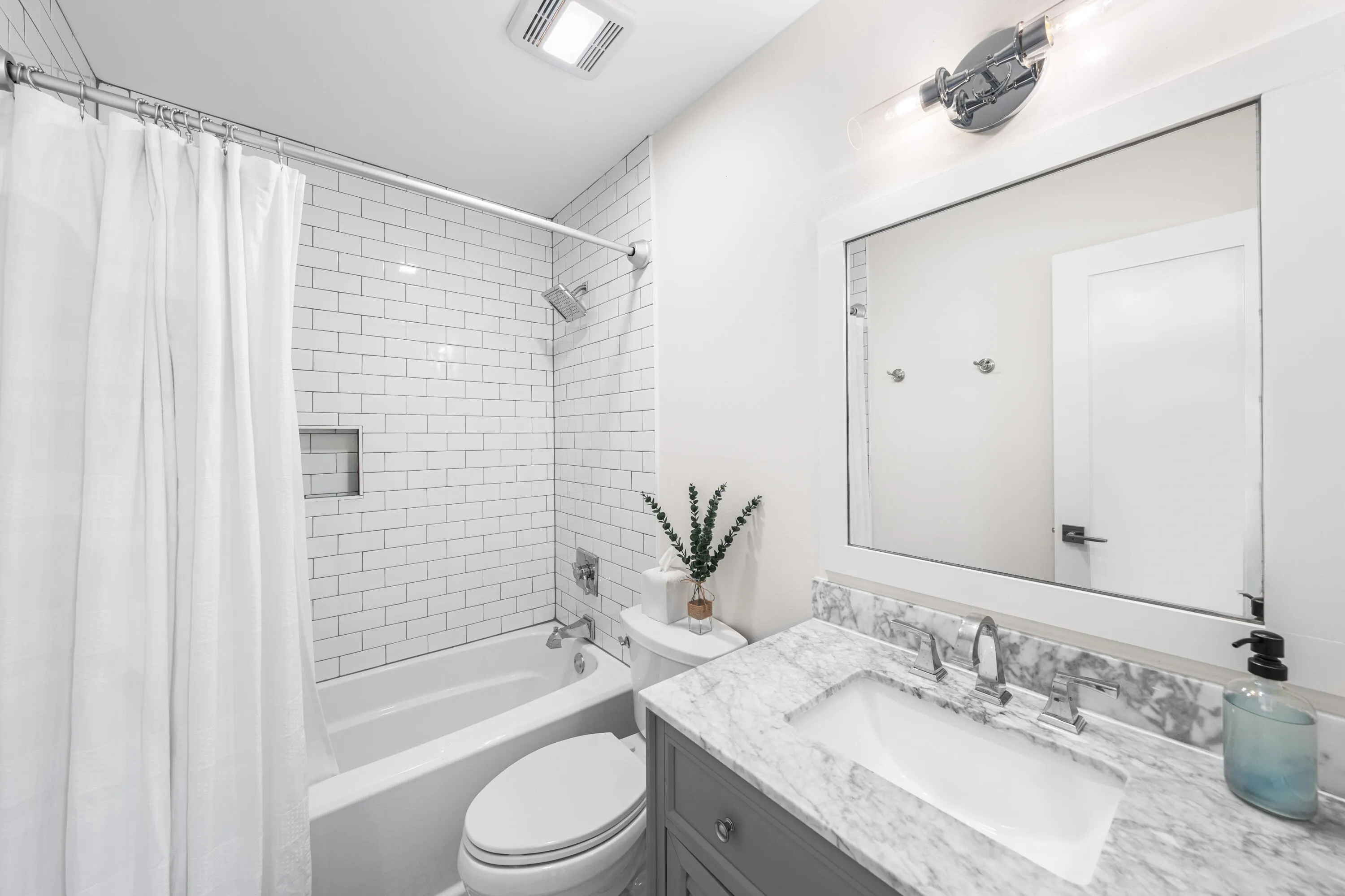 Santa Rosa Beach, Florida 32459, United States, 2 Bedrooms Bedrooms, ,3 BathroomsBathrooms,Residential,Pending,116369