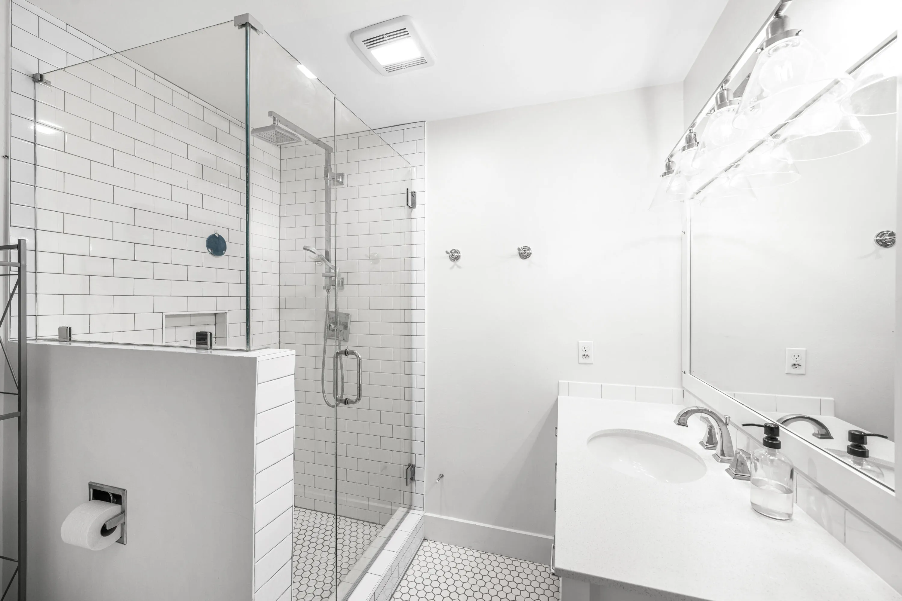 Santa Rosa Beach, Florida 32459, United States, 2 Bedrooms Bedrooms, ,3 BathroomsBathrooms,Residential,Pending,116369