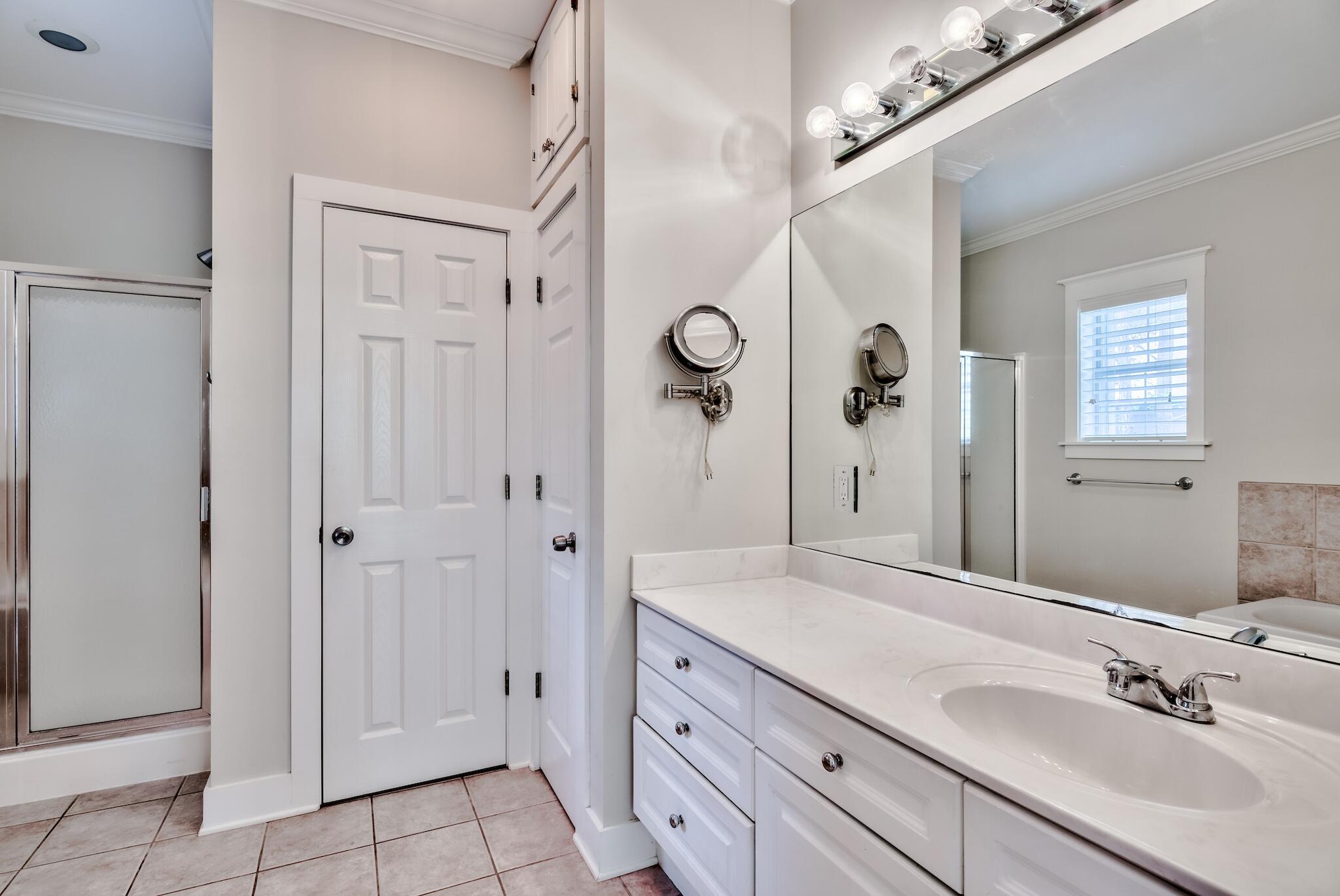 SHALLOWS S/D THE - Residential