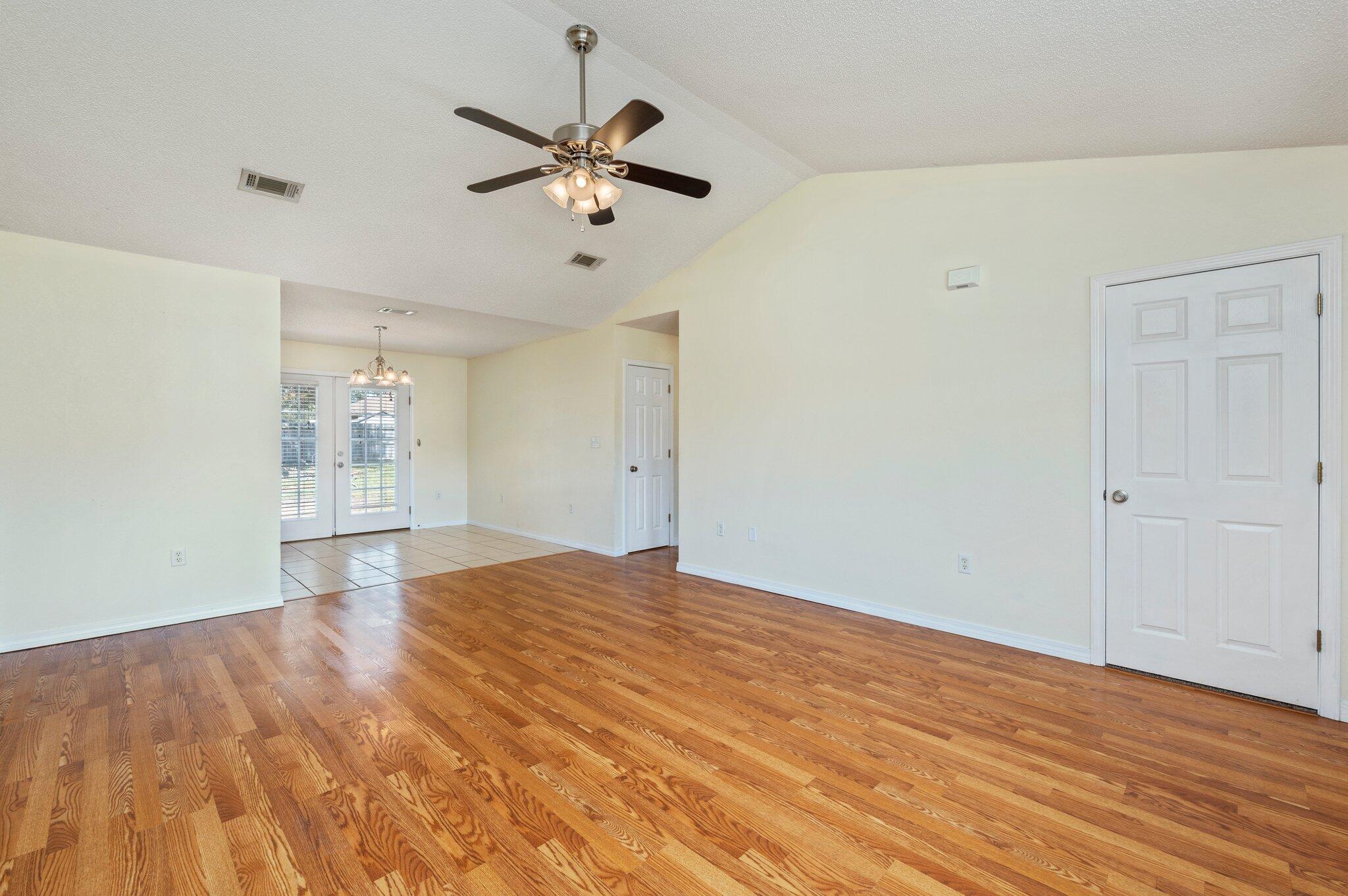 THE PINES - Residential