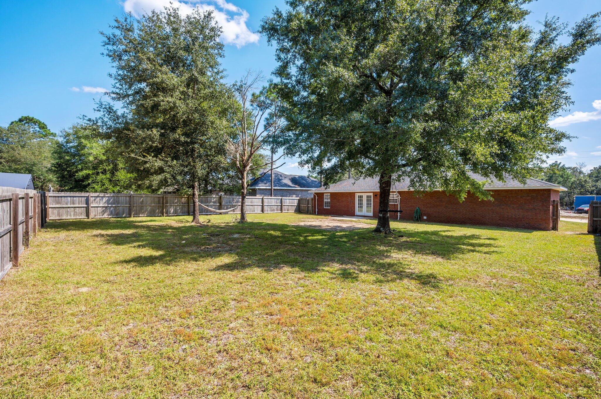 THE PINES - Residential