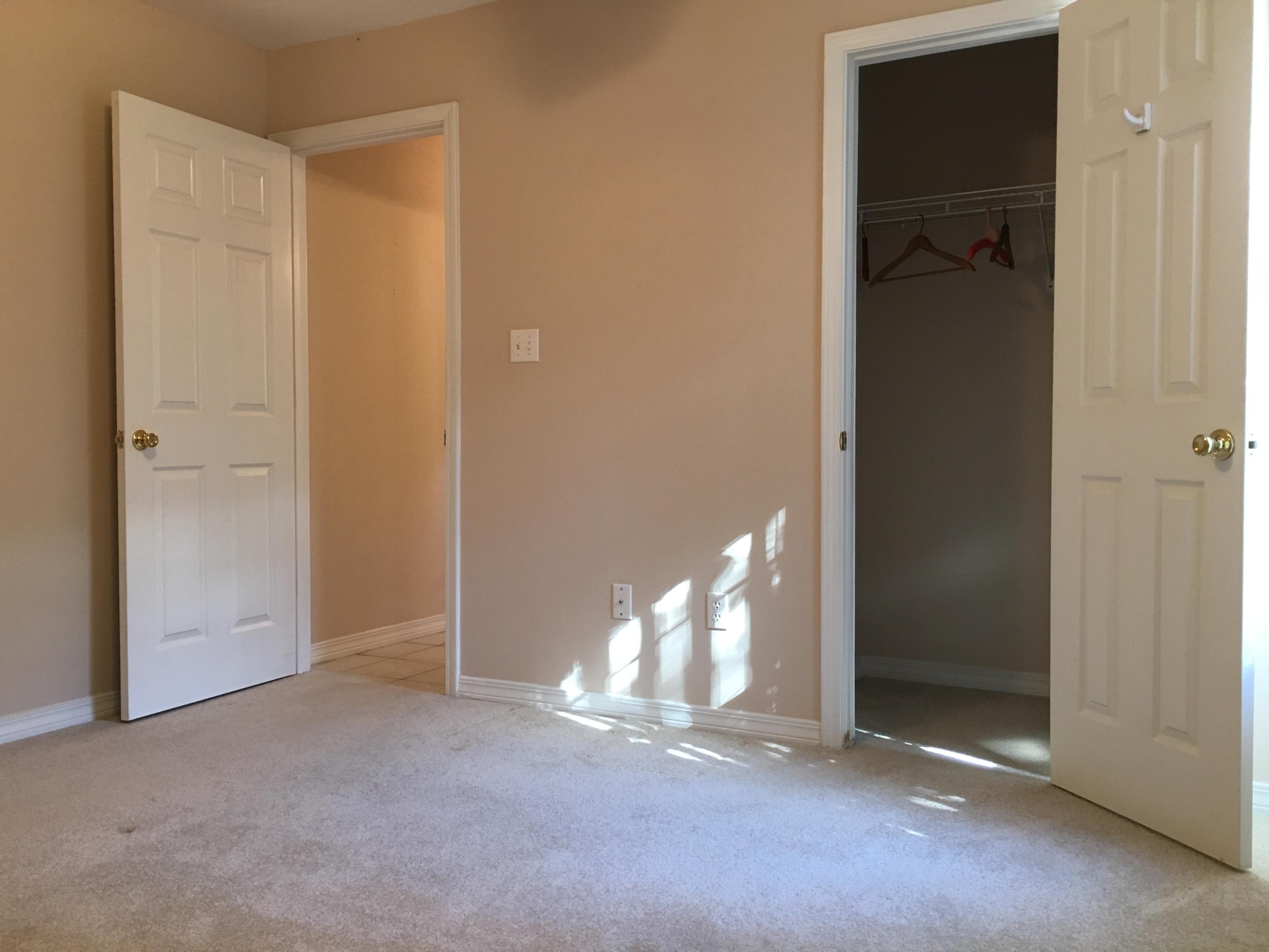 IVALEA GARDENS - Residential