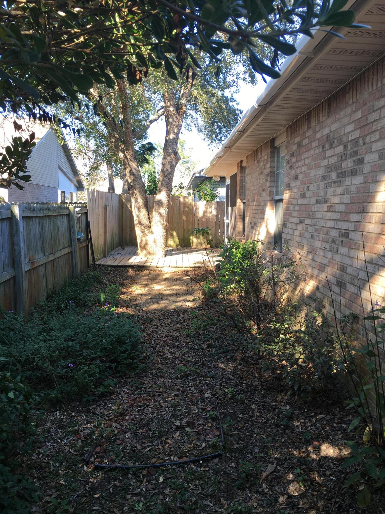 IVALEA GARDENS - Residential