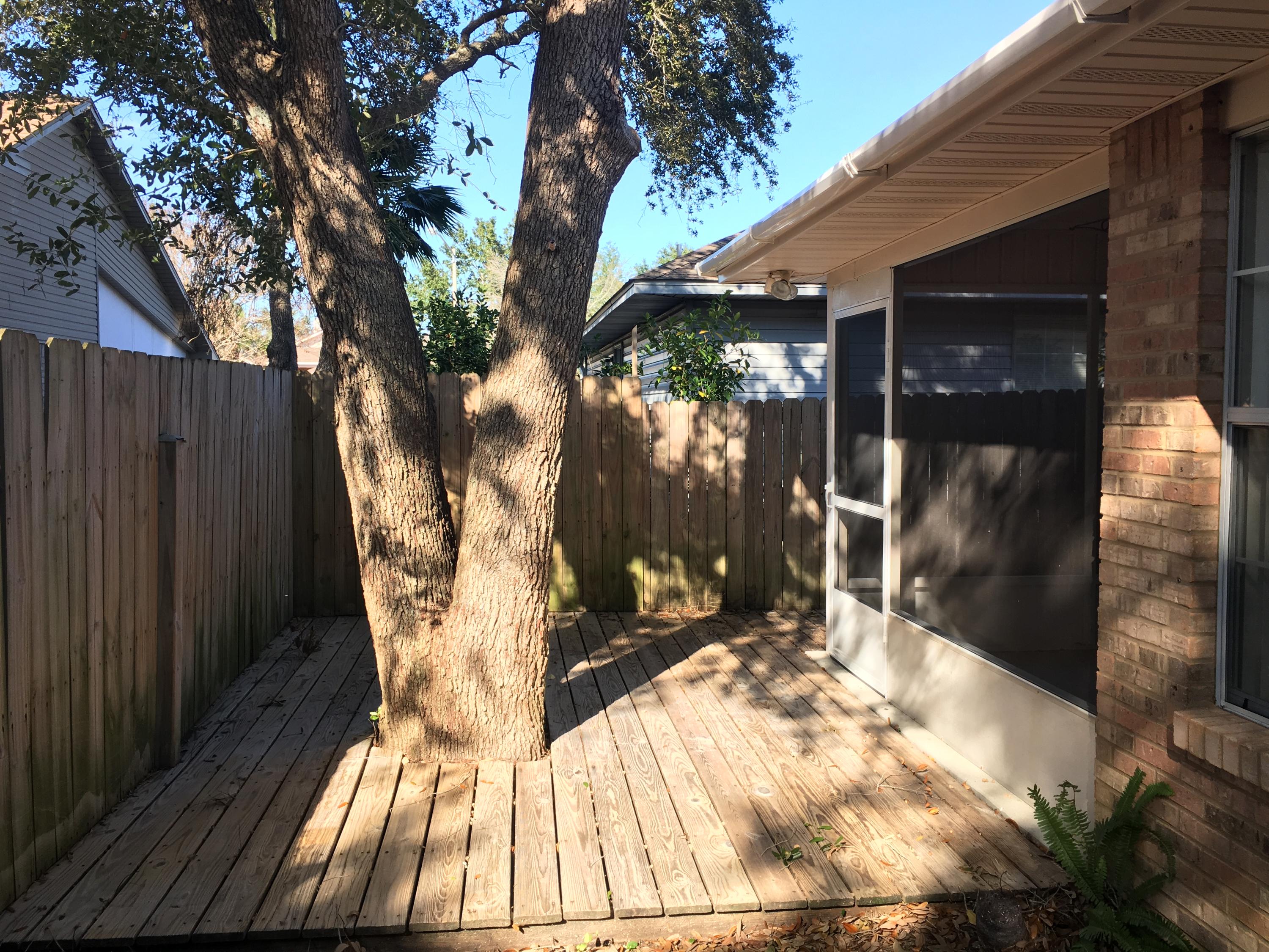 IVALEA GARDENS - Residential