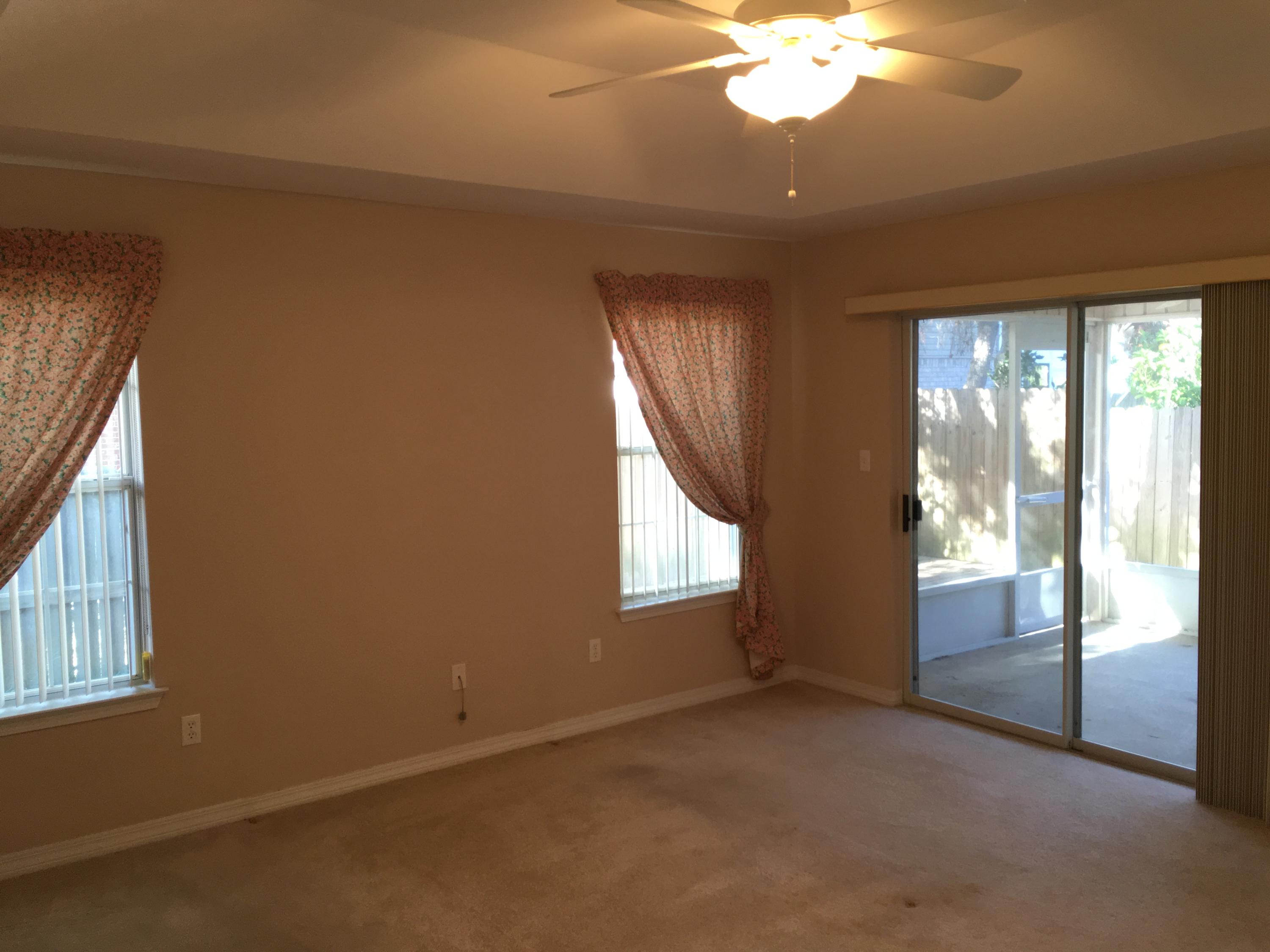 IVALEA GARDENS - Residential