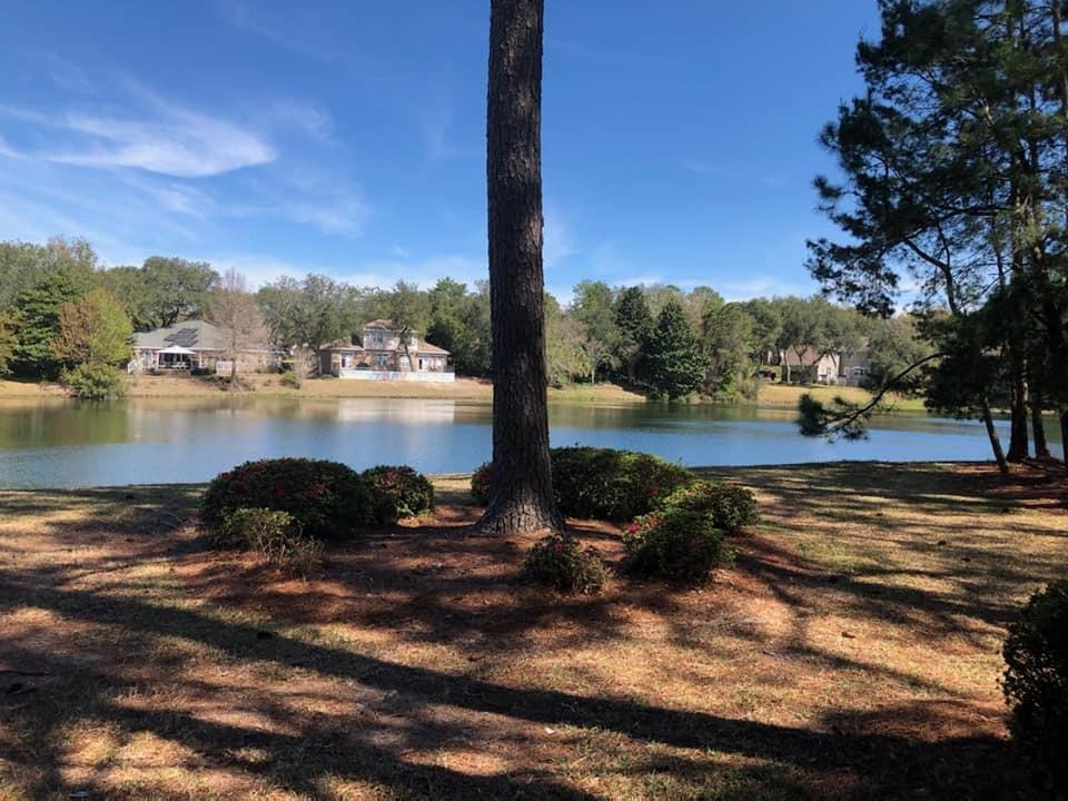 LAKESIDE CONDO AT BLUEWATER BAY - Residential