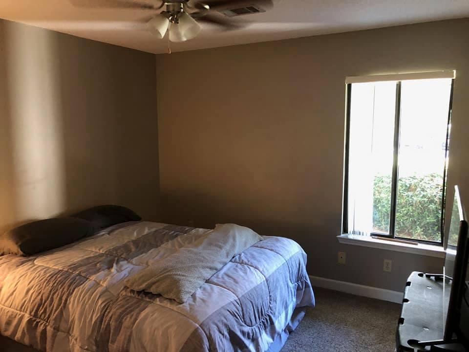 LAKESIDE CONDO AT BLUEWATER BAY - Residential