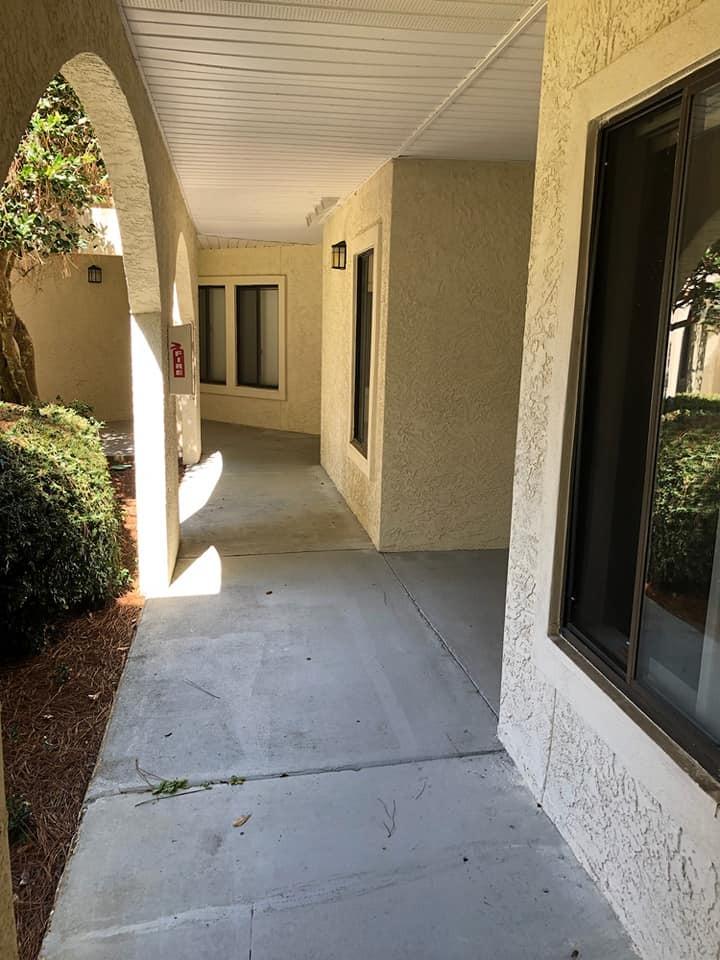 LAKESIDE CONDO AT BLUEWATER BAY - Residential