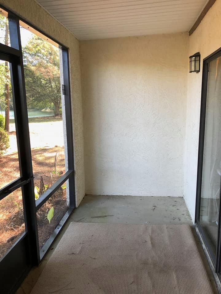 LAKESIDE CONDO AT BLUEWATER BAY - Residential