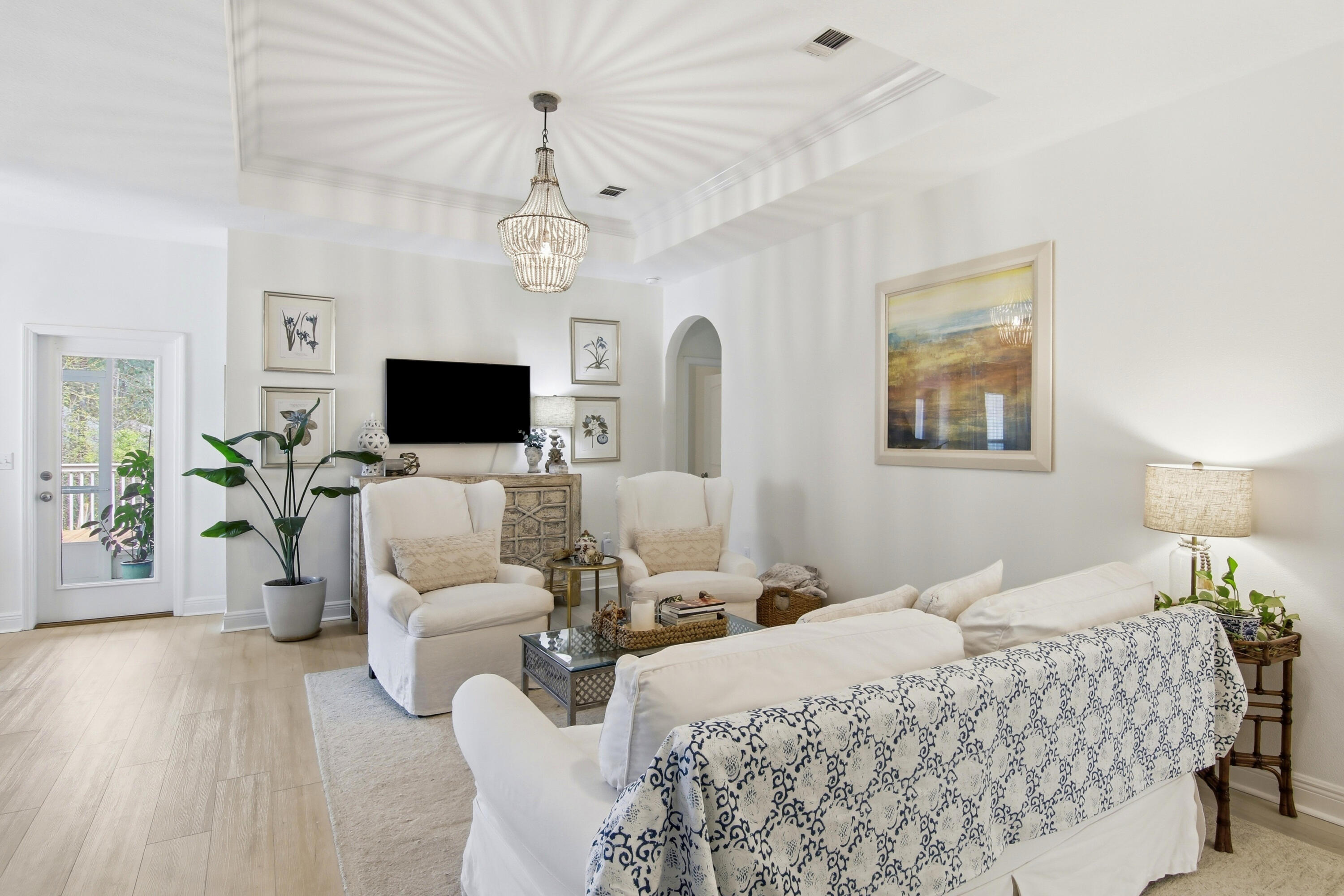 LAGRANGE LANDING - Residential