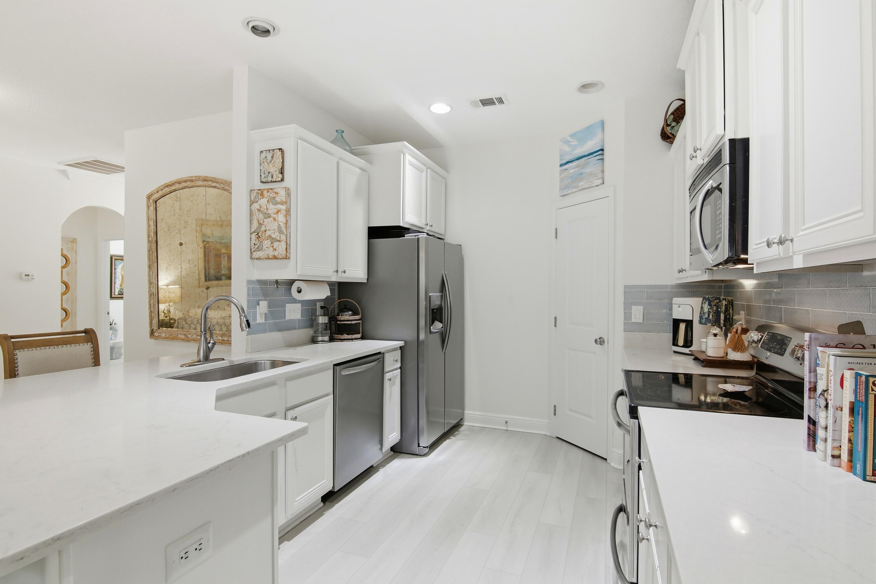 LAGRANGE LANDING - Residential