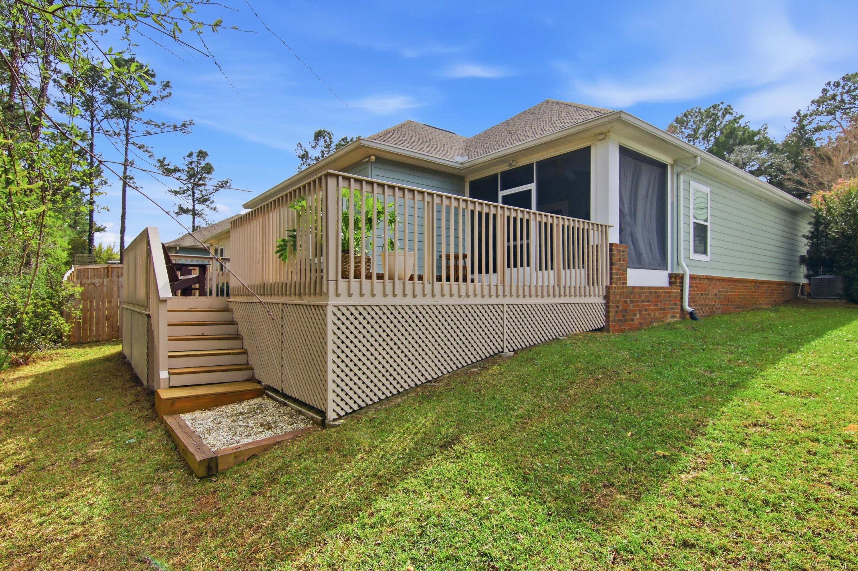 LAGRANGE LANDING - Residential