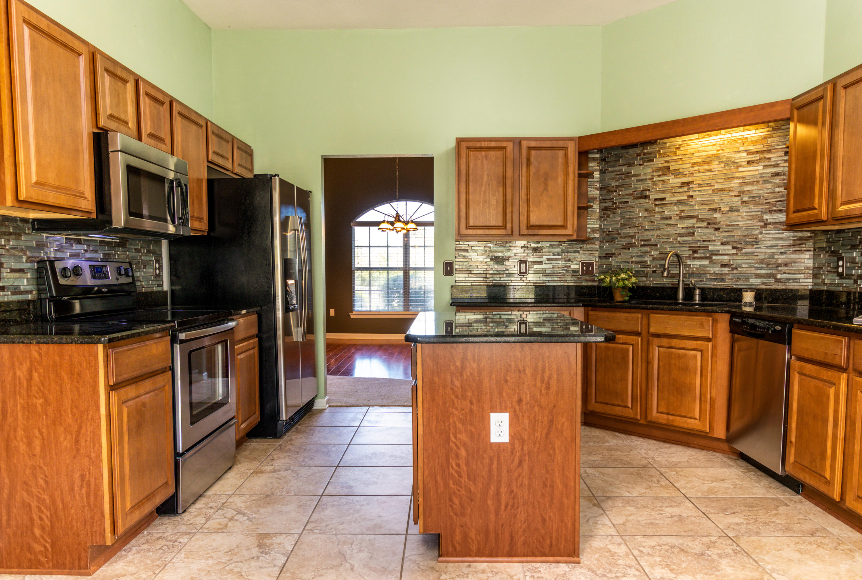 SILVER SPRINGS EST - Residential