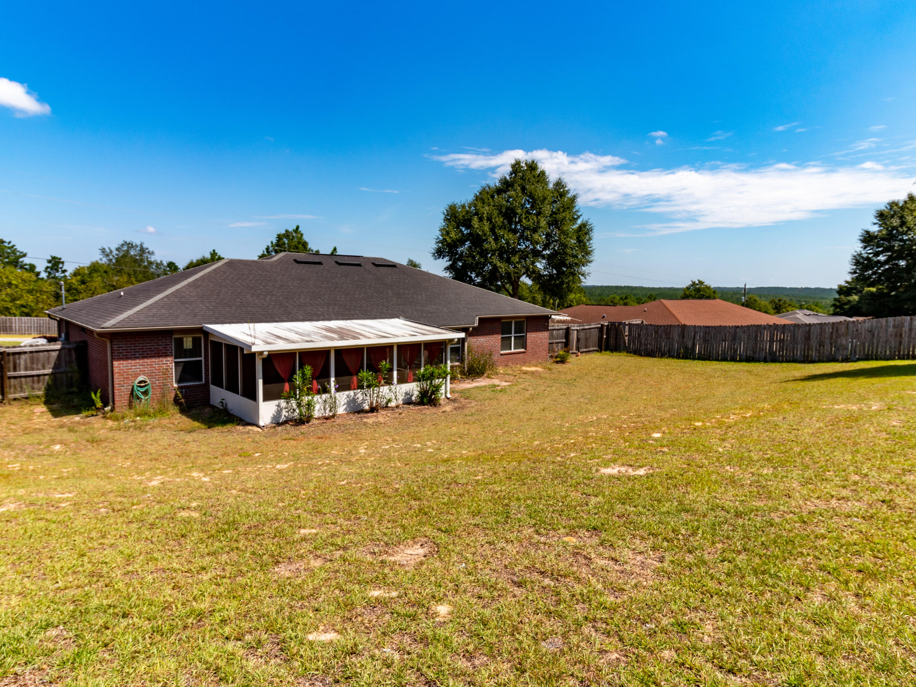 SILVER SPRINGS EST - Residential